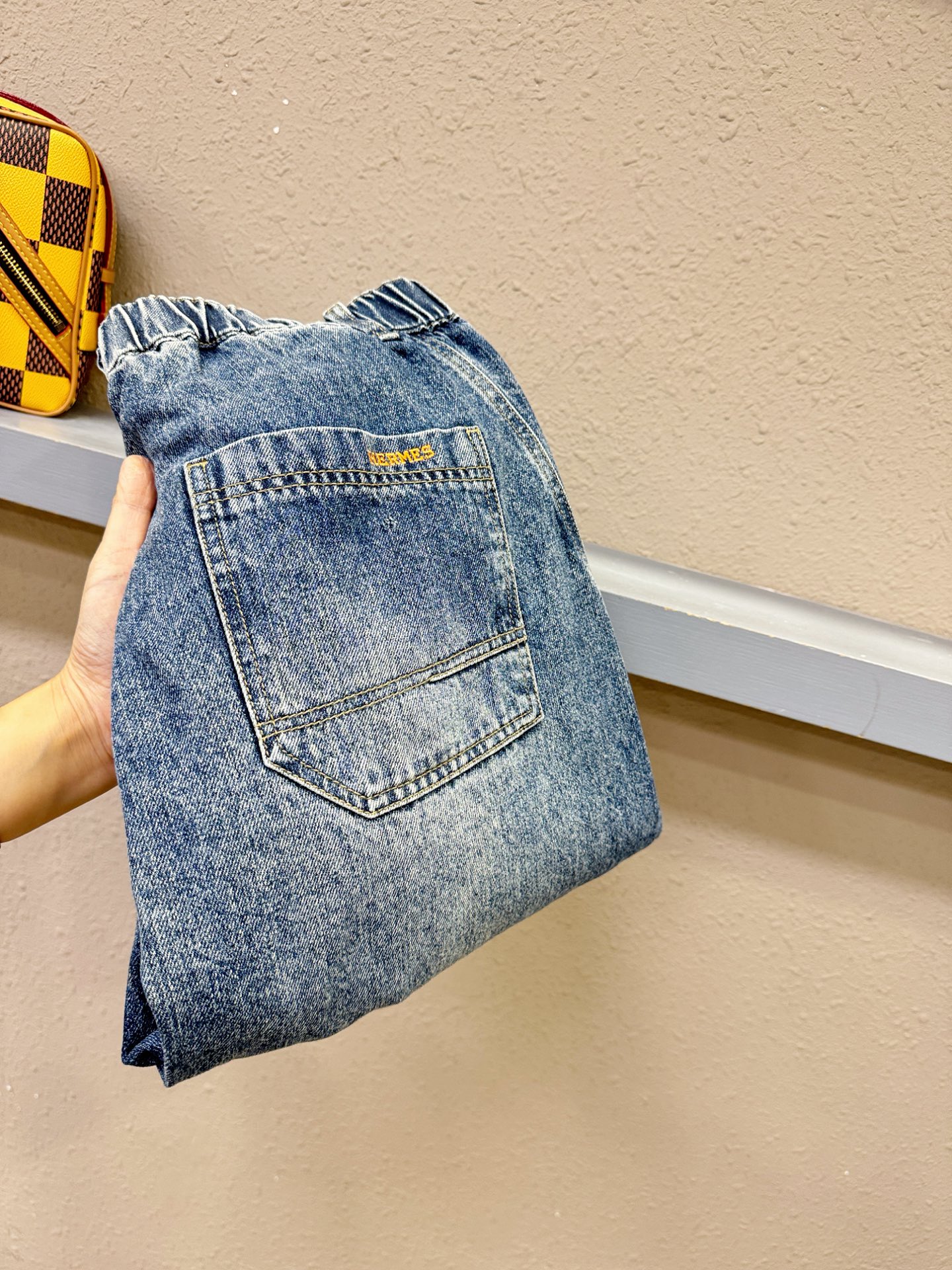 Hermès爱马仕 专柜新品，原版牛仔裤 原版重工打造，品牌经典LOGO设计，三标齐全！原版五金辅料。专
