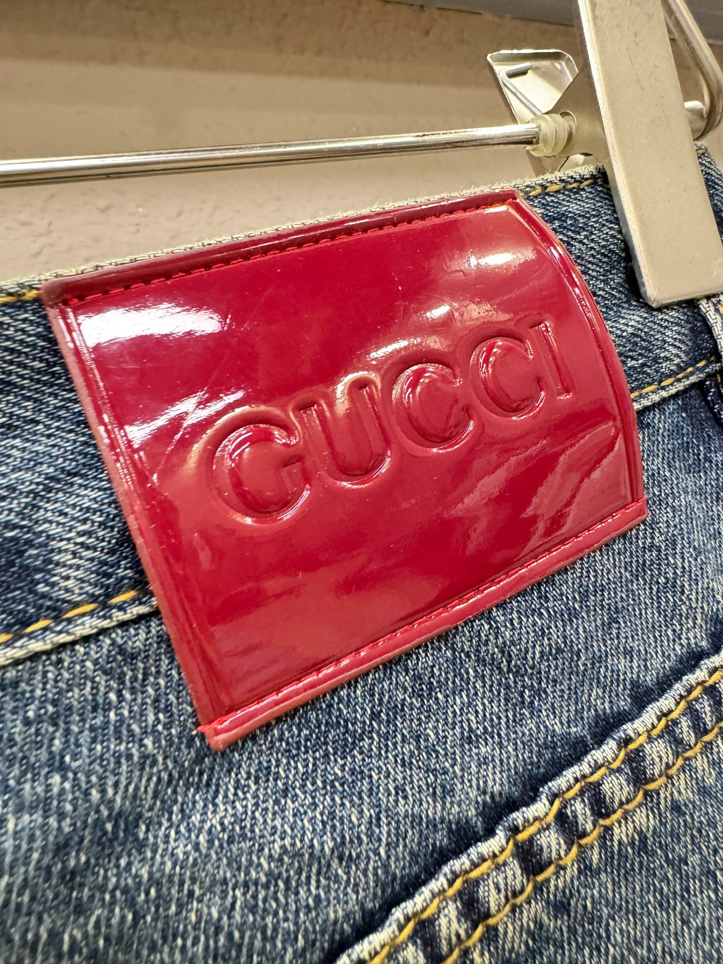 Gucci古奇 专柜新品，原版牛仔裤 原版重工打造，品牌经典LOGO设计，三标齐全！原版五金辅料。专柜定