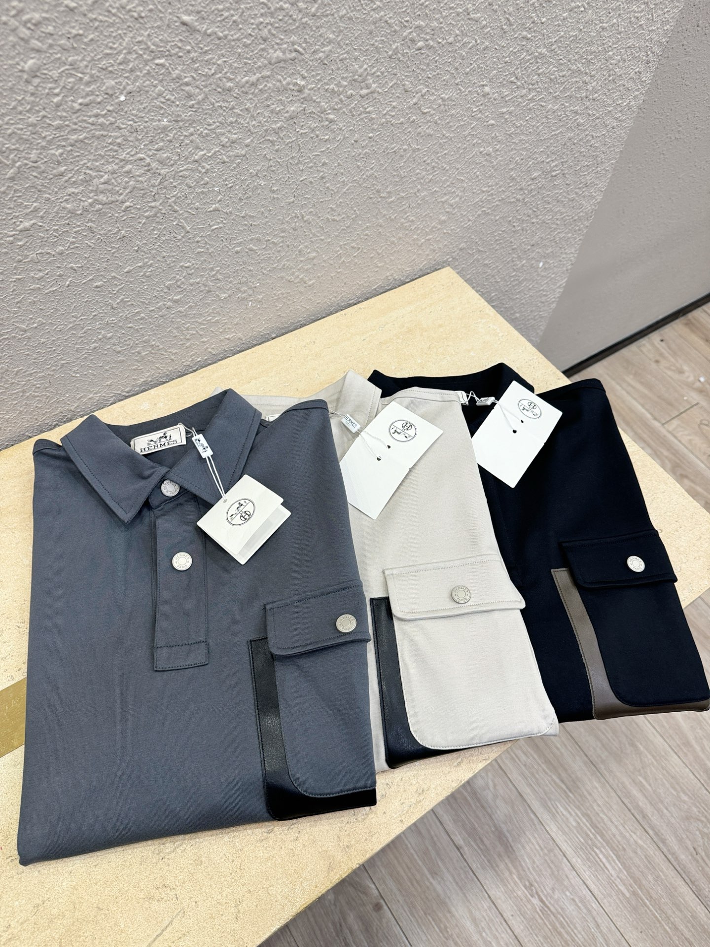 Hermès爱马仕 2026官方新款 专柜同步上市 男士翻领短袖POLO衫，高端主线系列，进口珠地丝光棉