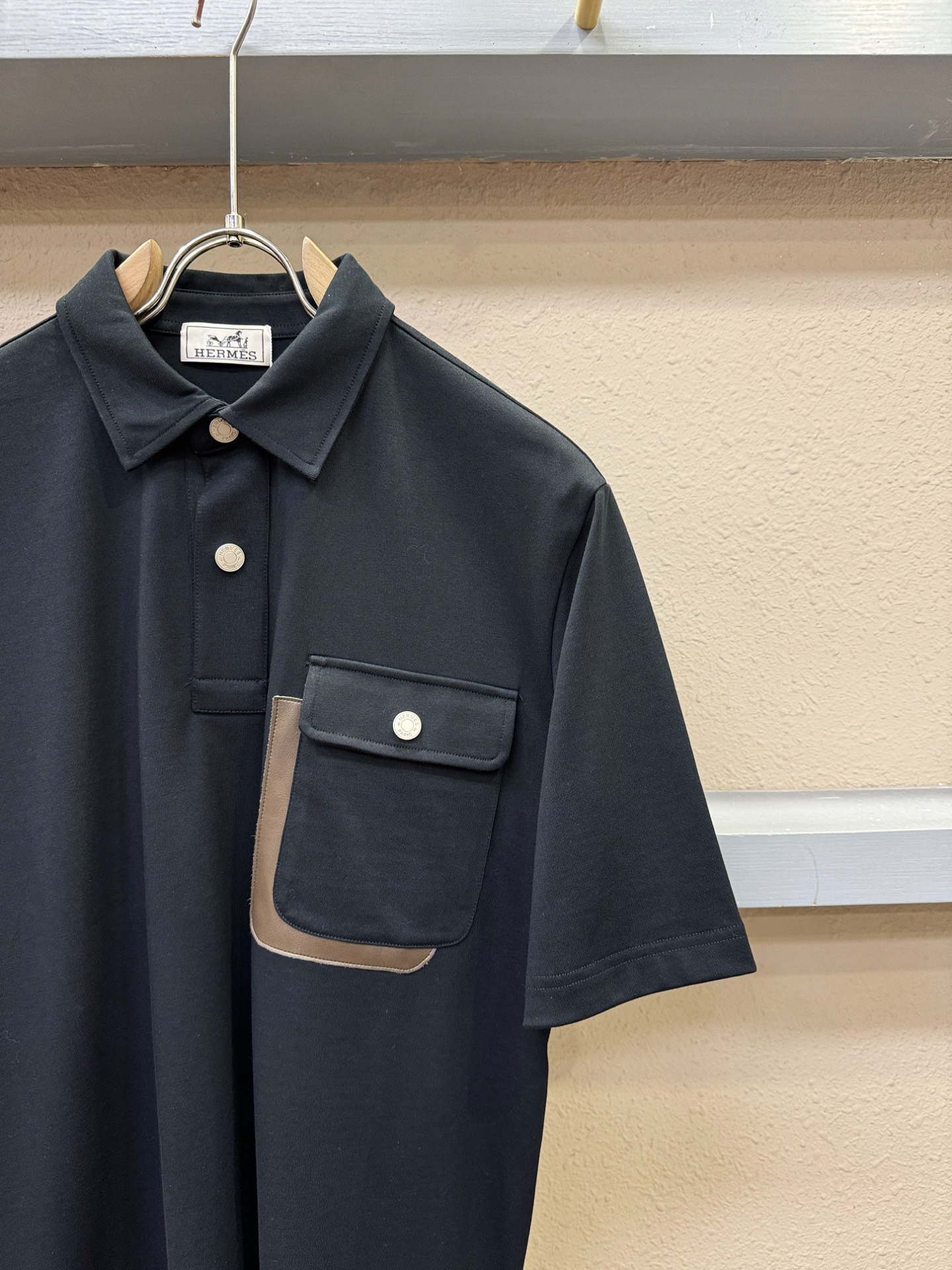 Hermès爱马仕 2026官方新款 专柜同步上市 男士翻领短袖POLO衫，高端主线系列，进口珠地丝光棉