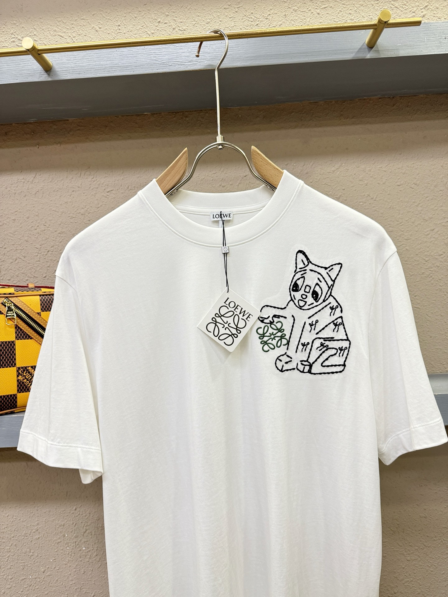 LOEWE罗意威 2026新款短袖T恤！走秀图案时尚休闲短袖T恤衫！设计logo设计！极具设计精选客供面