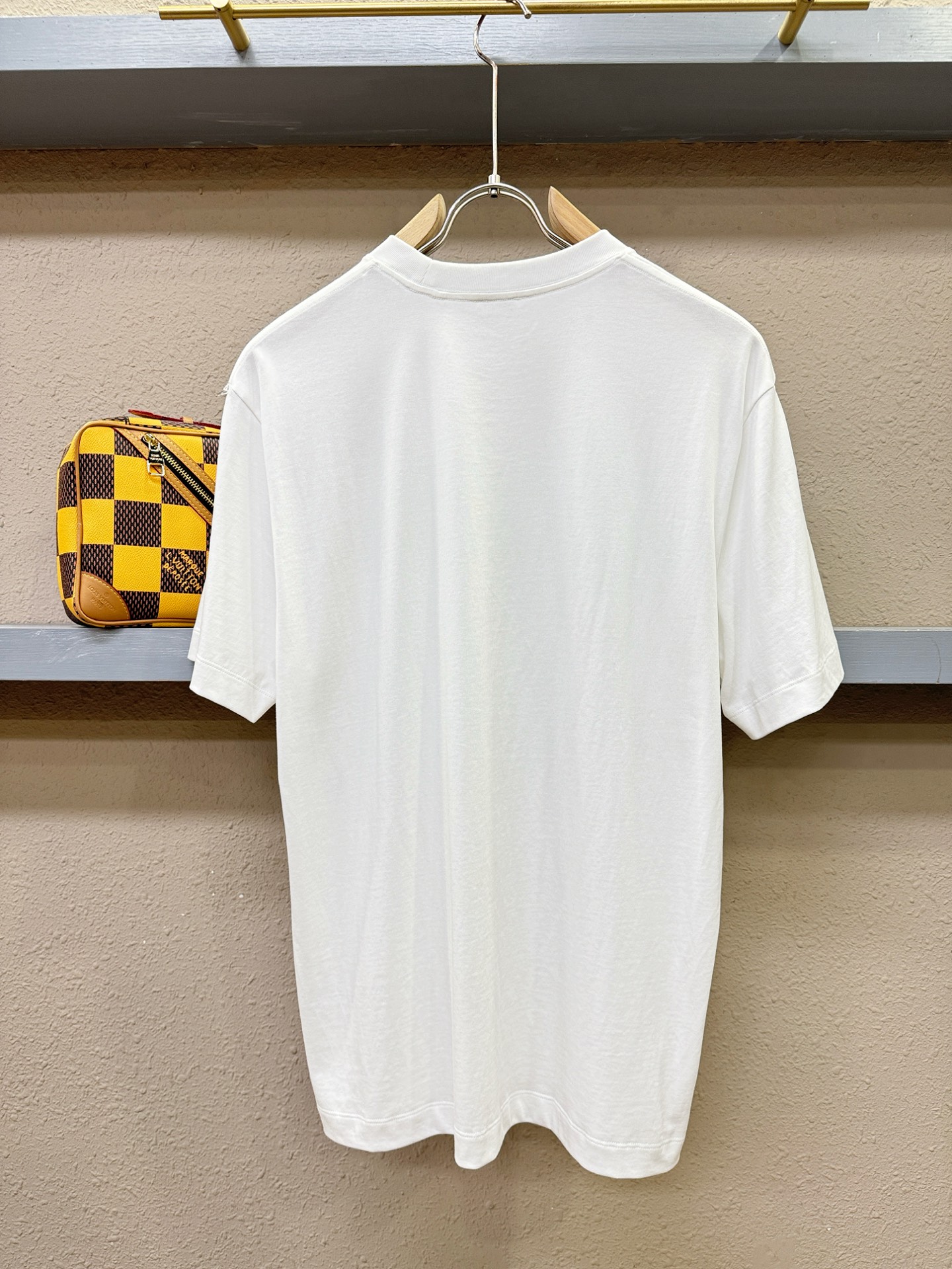 LOEWE罗意威 2026新款短袖T恤！走秀图案时尚休闲短袖T恤衫！设计logo设计！极具设计精选客供面