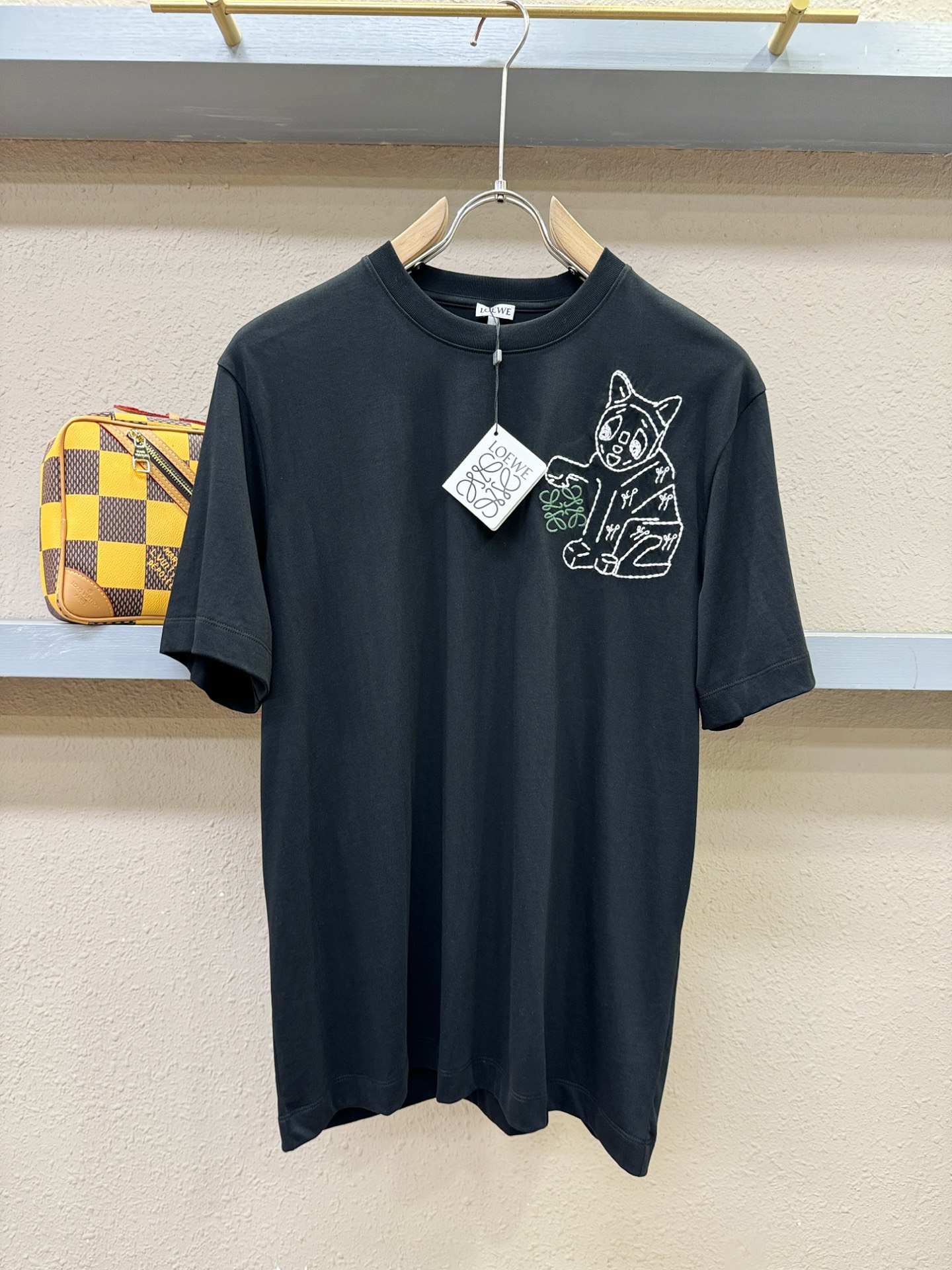 LOEWE罗意威 2026新款短袖T恤！走秀图案时尚休闲短袖T恤衫！设计logo设计！极具设计精选客供面