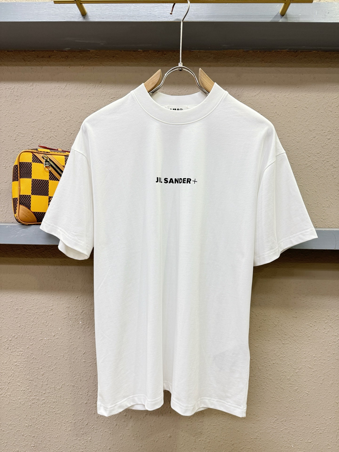 马吉拉 2026新款短袖T恤！走秀图案时尚休闲短袖T恤衫！设计logo设计！极具设计精选客供面料，手感柔