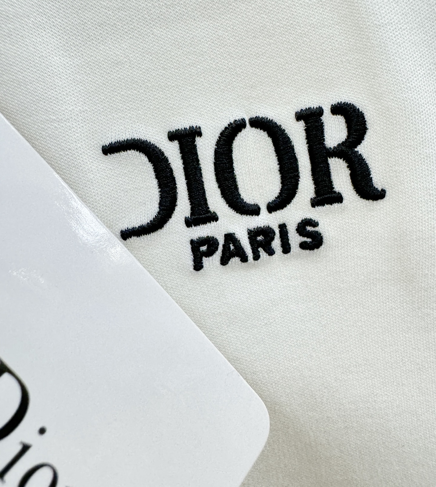 Dior迪奥 新品 长袖翻领，经典Logo设计，百搭款 官网同步发售 定制面料，柔软细腻 舒适透气，亲肤