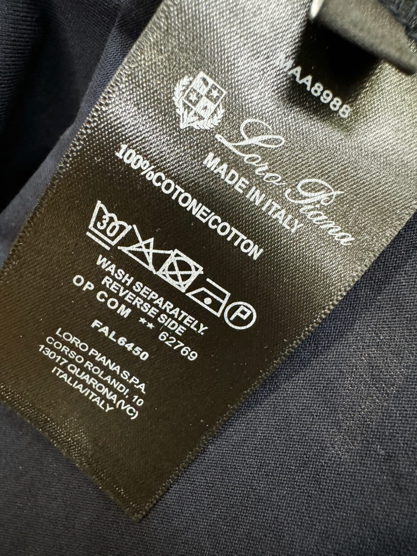 Loro Piana诺悠翩雅 顶级品质 2026新品短袖！原版定制面料，手感柔软。顶级进口私货，时尚设计