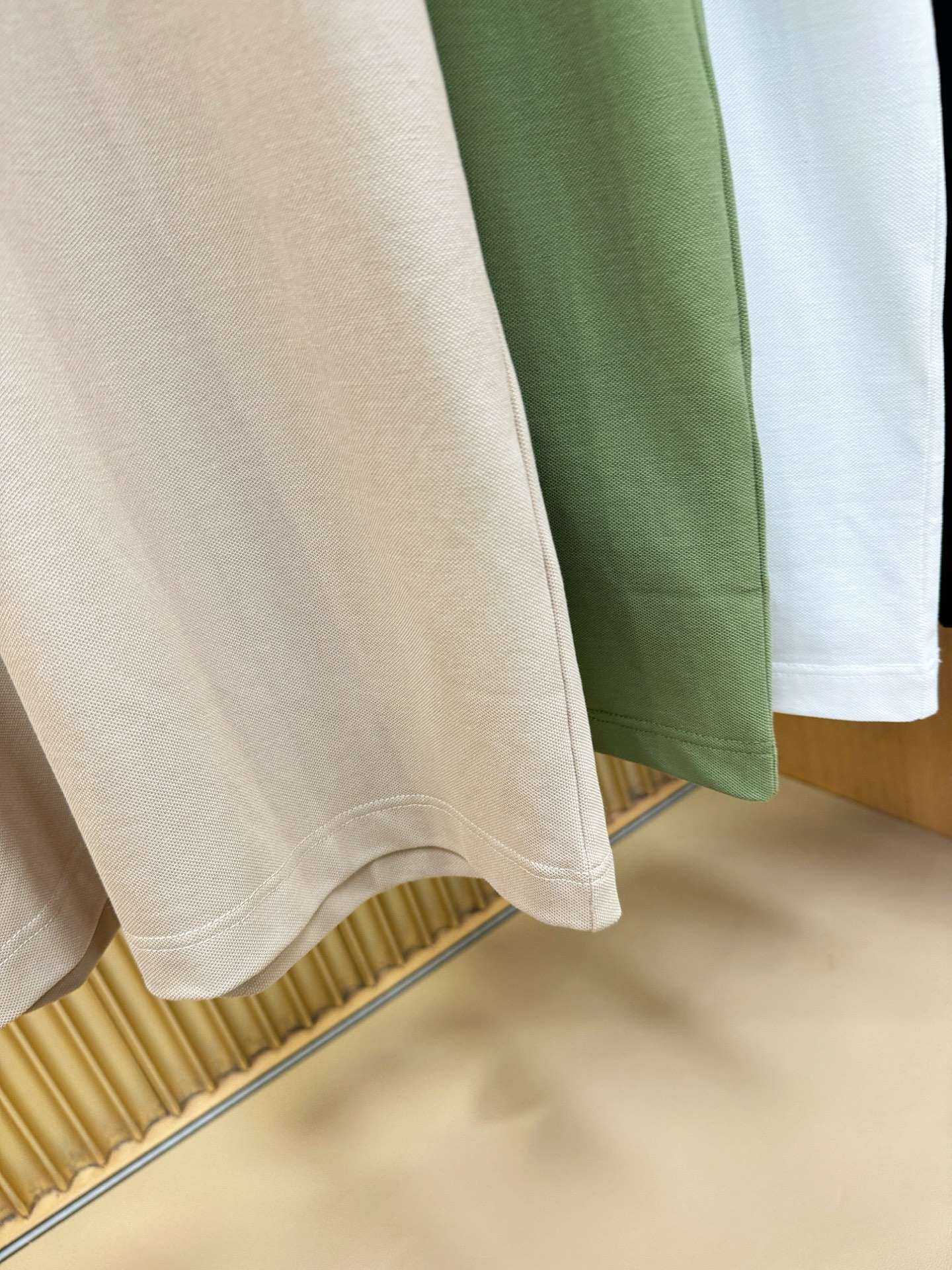 LV路易威登 2026春夏新款首发专柜最新款翻领短袖，珠地丝光棉面料，高端订制 设计前卫时尚！品牌log