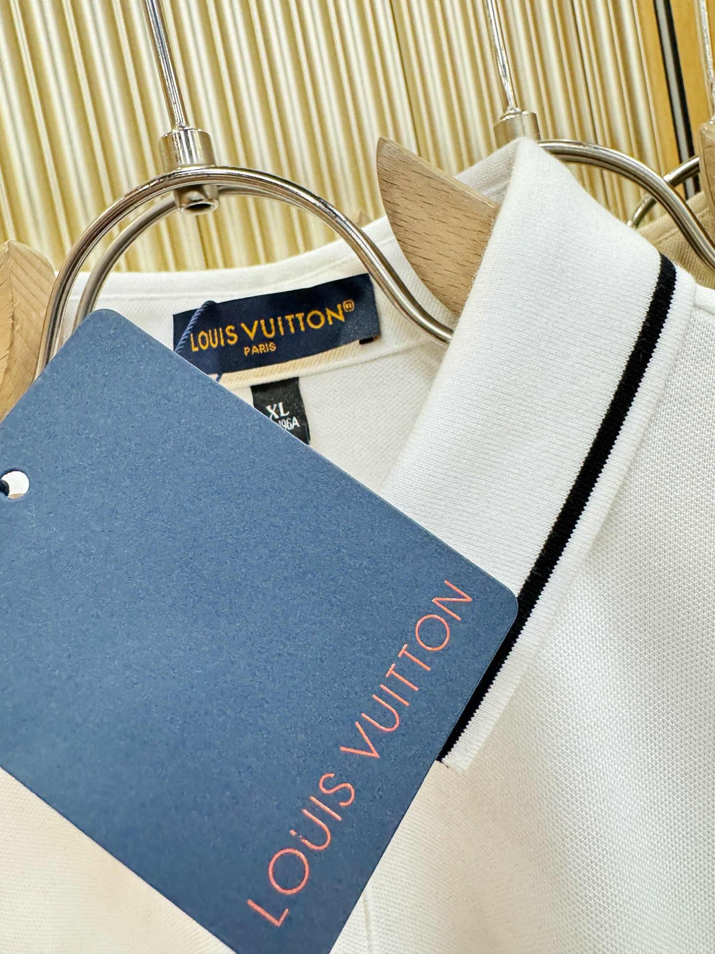 LV路易威登 2026春夏新款首发专柜最新款翻领短袖，珠地丝光棉面料，高端订制 设计前卫时尚！品牌log