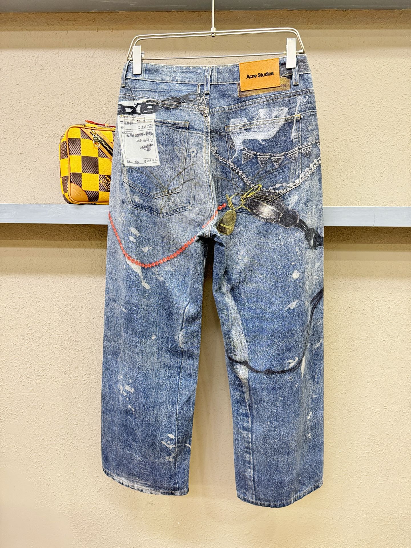 Acne Studlos 专柜新品，原版牛仔裤 原版重工打造，品牌经典LOGO设计，三标齐全！原版五金辅