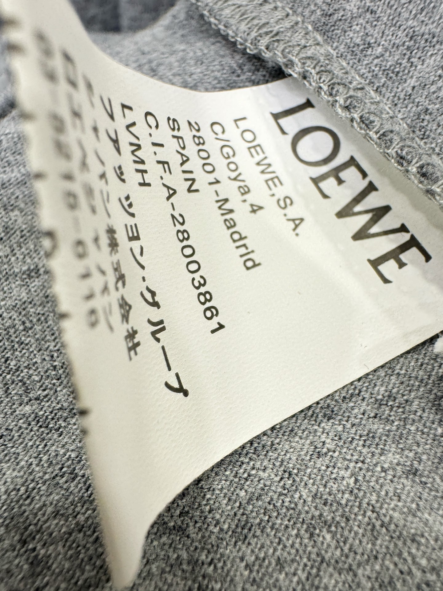 LOEWE罗意威 2026新款短袖T恤！走秀图案时尚休闲短袖T恤衫！设计logo设计！极具设计精选客供面