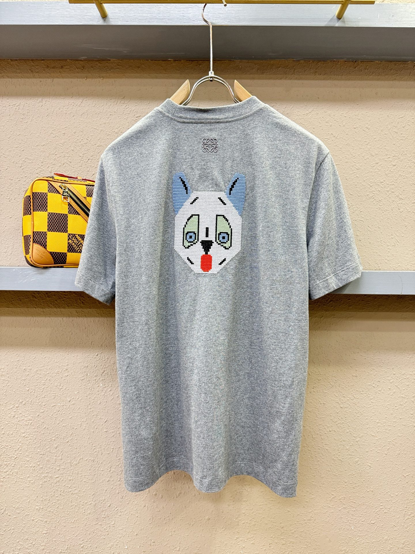 LOEWE罗意威 2026新款短袖T恤！走秀图案时尚休闲短袖T恤衫！设计logo设计！极具设计精选客供面