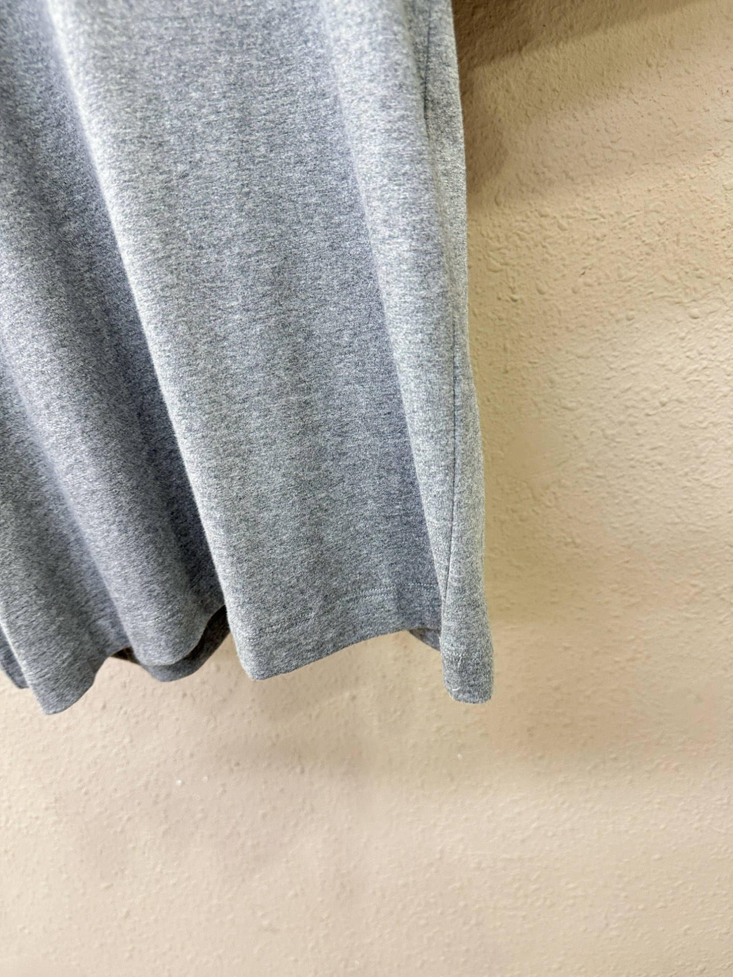 LOEWE罗意威 2026新款短袖T恤！走秀图案时尚休闲短袖T恤衫！设计logo设计！极具设计精选客供面