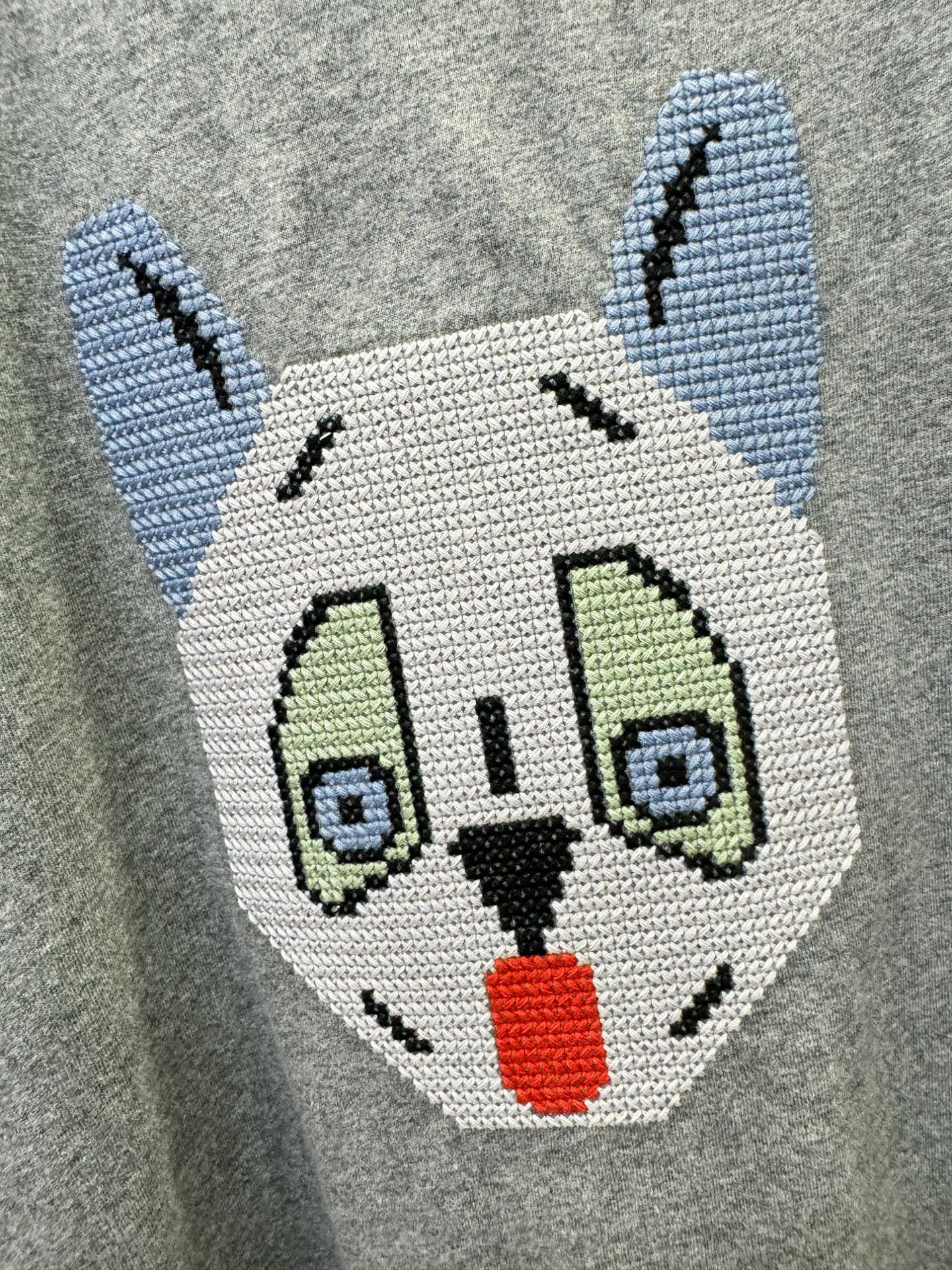 LOEWE罗意威 2026新款短袖T恤！走秀图案时尚休闲短袖T恤衫！设计logo设计！极具设计精选客供面