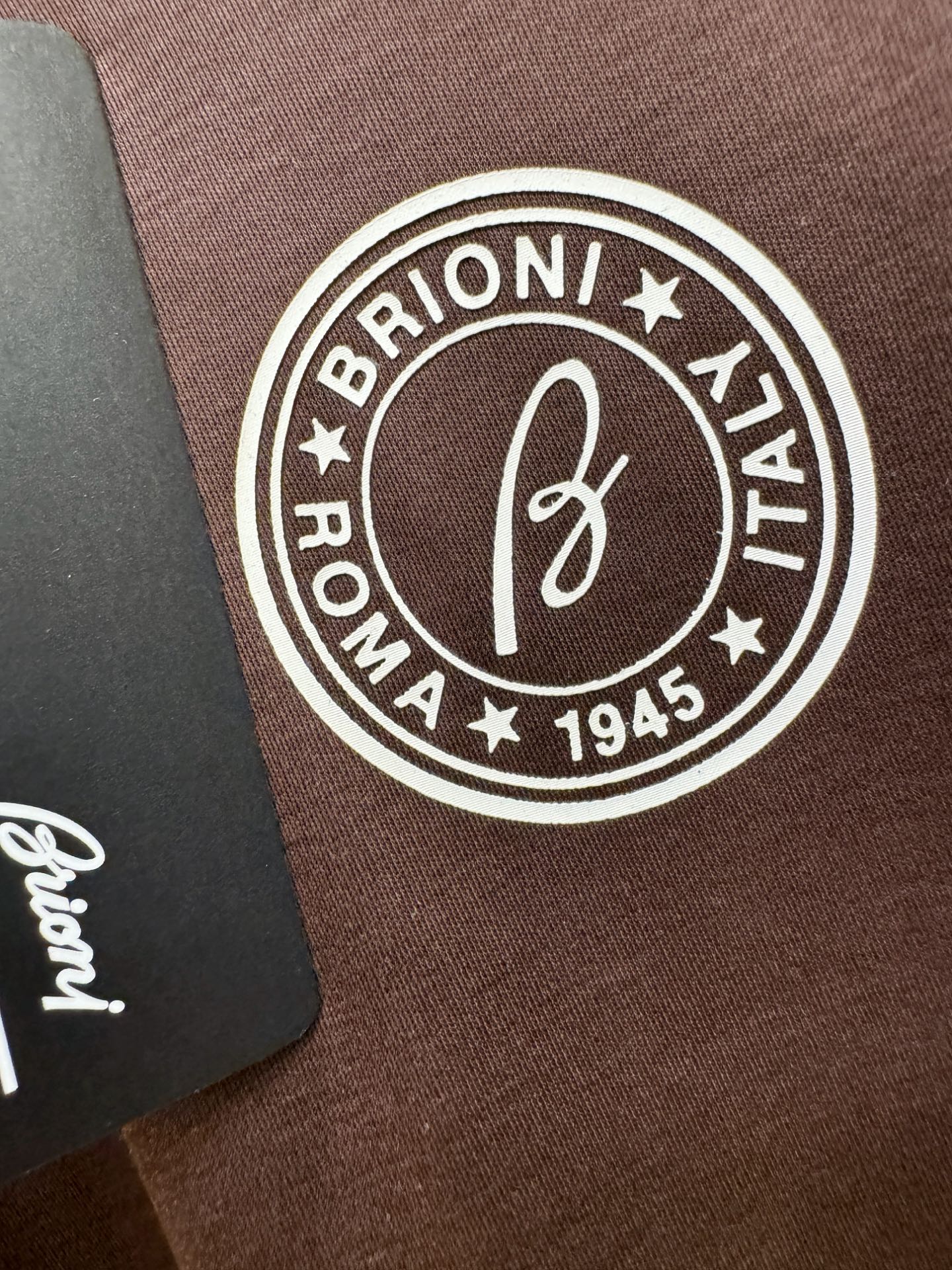 Brioni 布里奥尼 顶级品质 2026新品短袖！原版定制面料，手感柔软。顶级进口私货，时尚设计潮流短