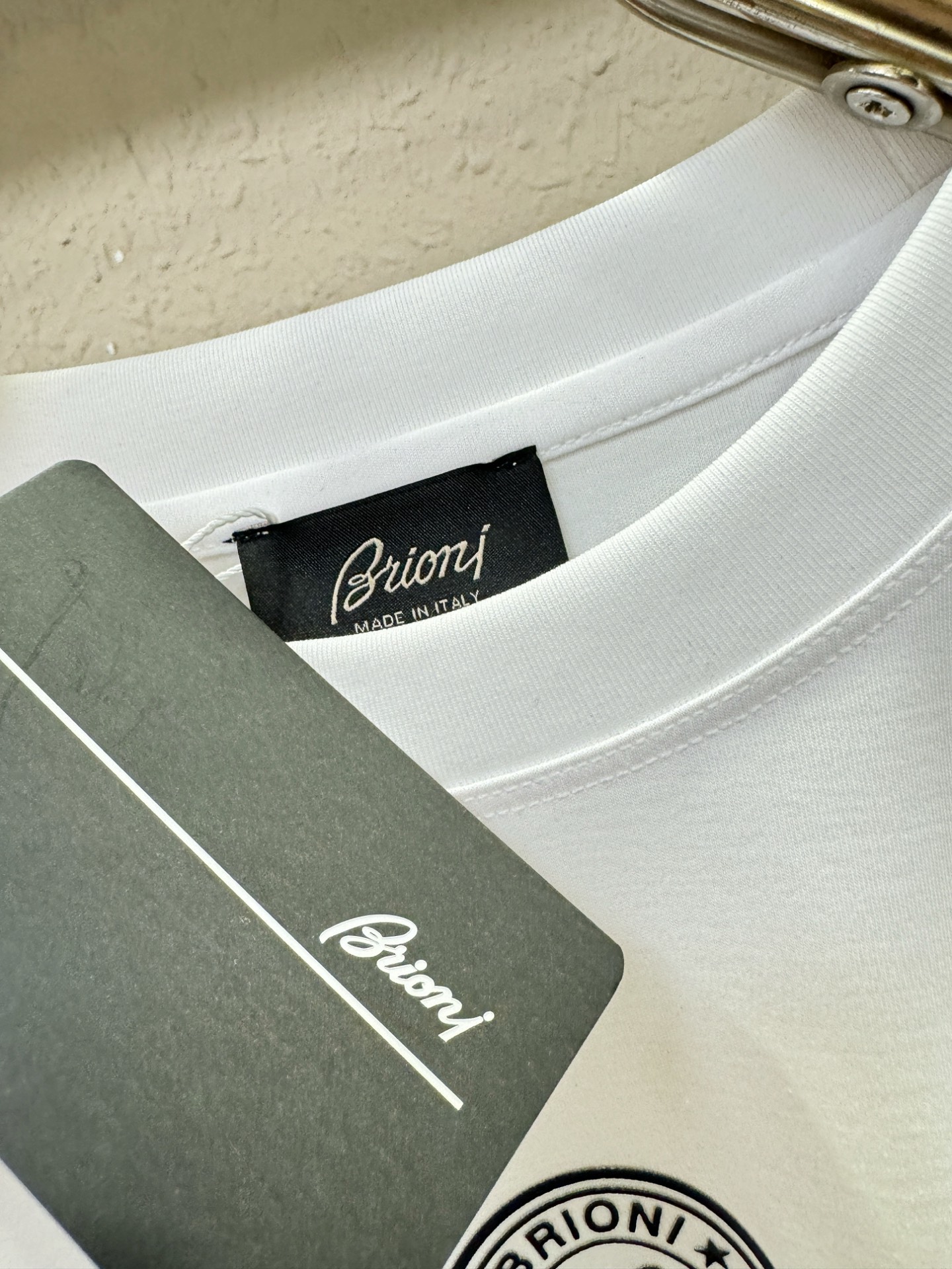 Brioni 布里奥尼 顶级品质 2026新品短袖！原版定制面料，手感柔软。顶级进口私货，时尚设计潮流短