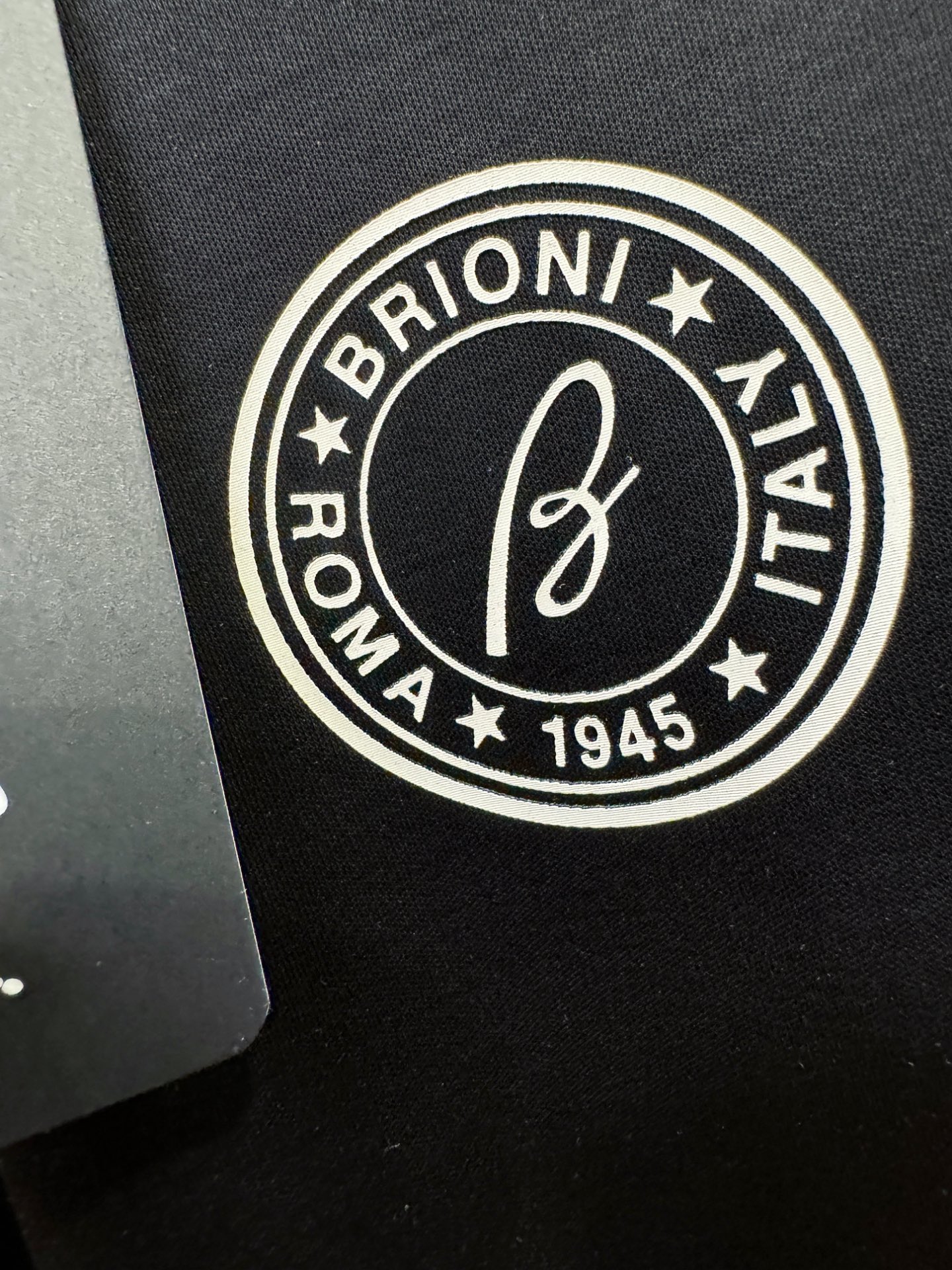 Brioni 布里奥尼 顶级品质 2026新品短袖！原版定制面料，手感柔软。顶级进口私货，时尚设计潮流短