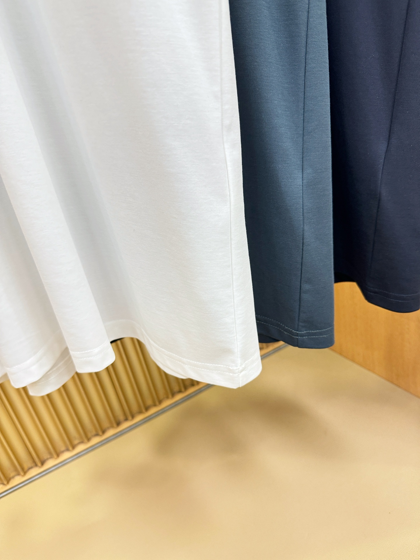 Brioni 布里奥尼 顶级品质 2026新品短袖！原版定制面料，手感柔软。顶级进口私货，时尚设计潮流短