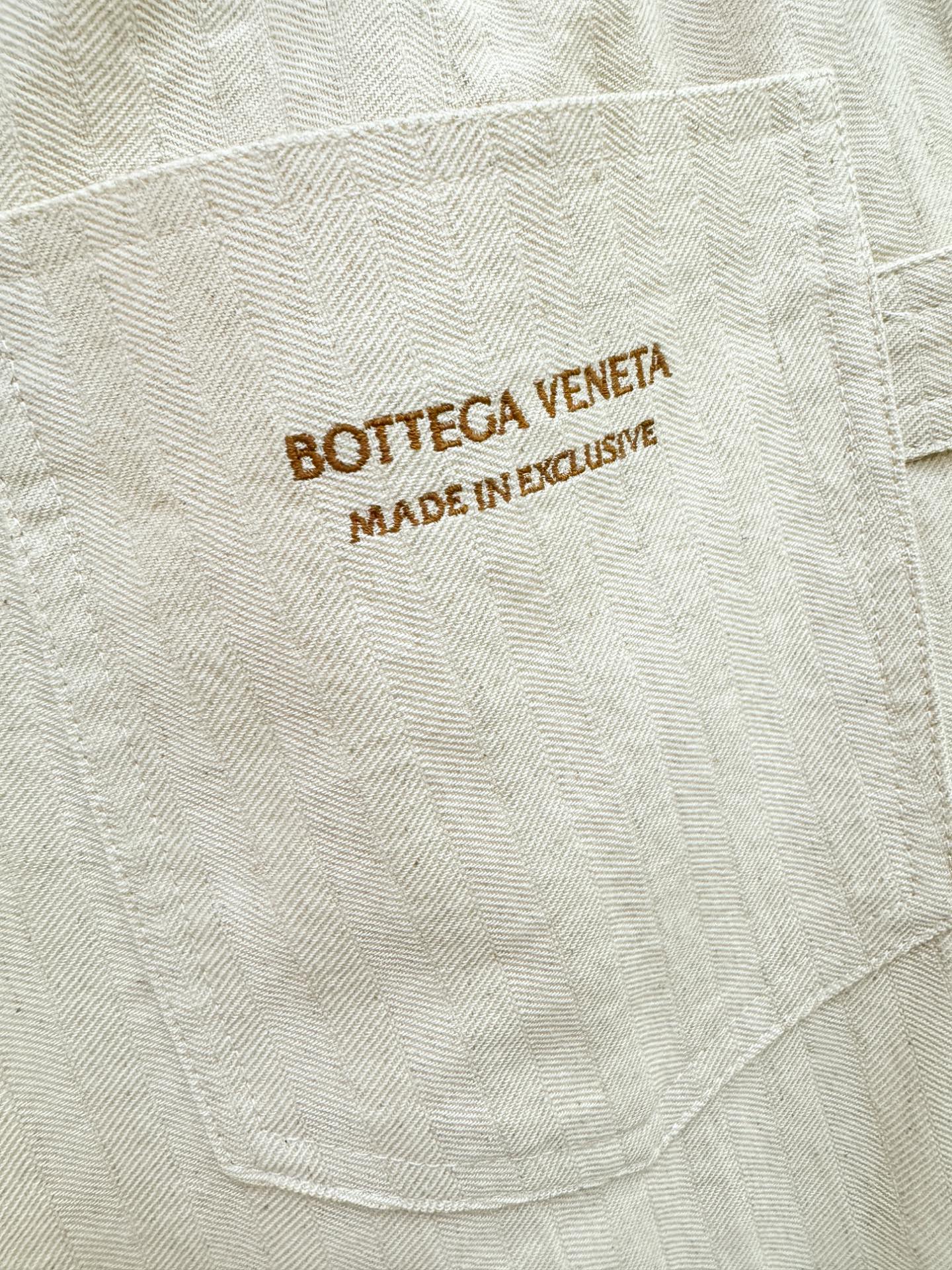 套装 葆蝶家Bottega Veneta 2026专柜同款亚麻套装，100%亚麻面料，亚麻衬衫就足够腔调