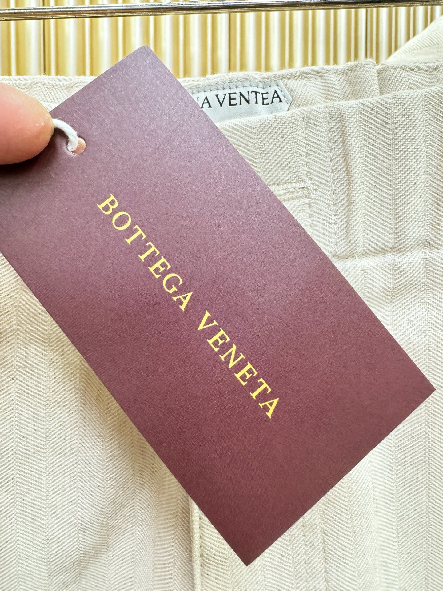 套装 葆蝶家Bottega Veneta 2026专柜同款亚麻套装，100%亚麻面料，亚麻衬衫就足够腔调
