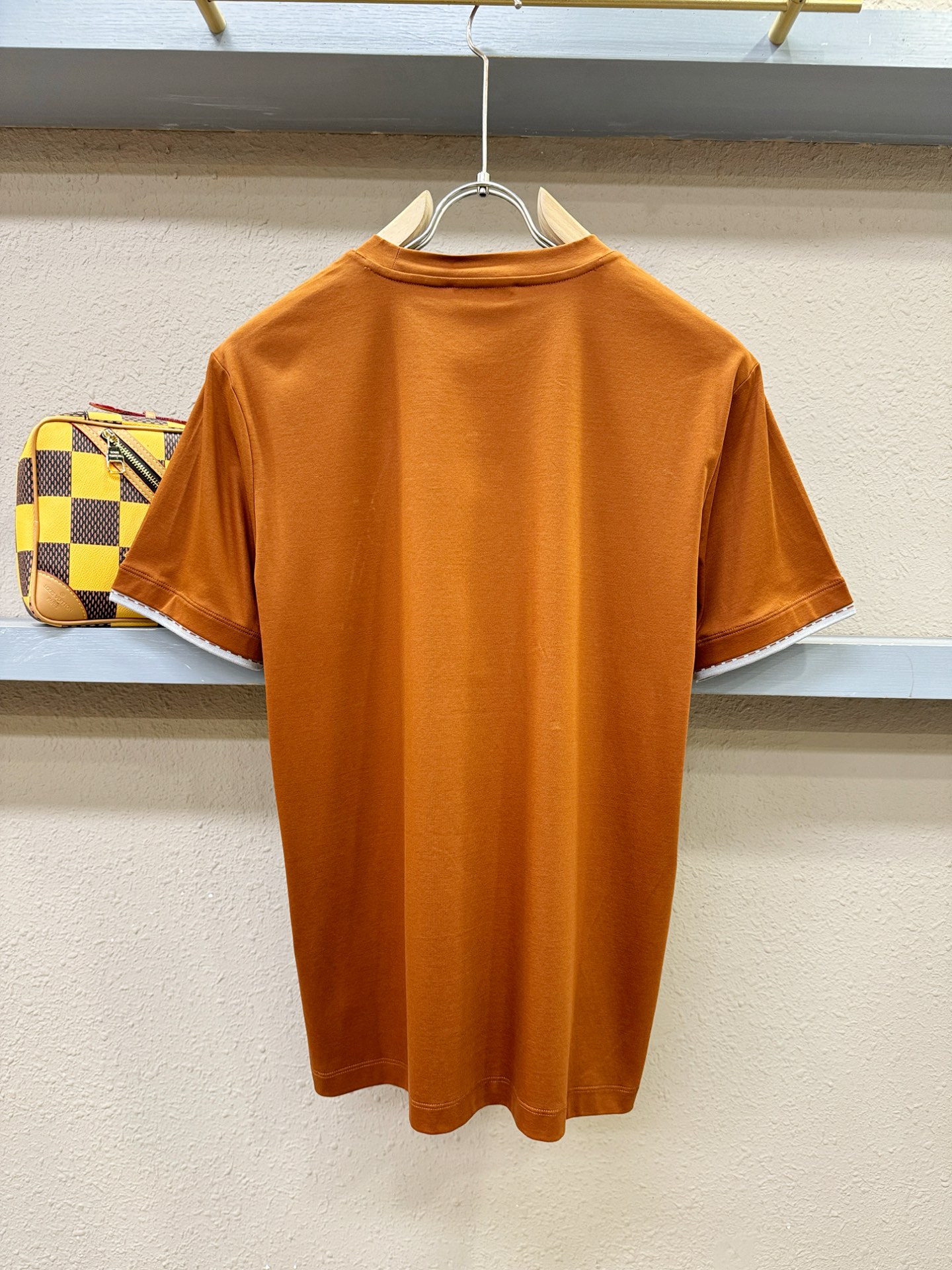 Hermès爱马仕 2026新款短袖T恤！走秀图案时尚休闲短袖T恤衫！设计logo设计！极具设计精选客供