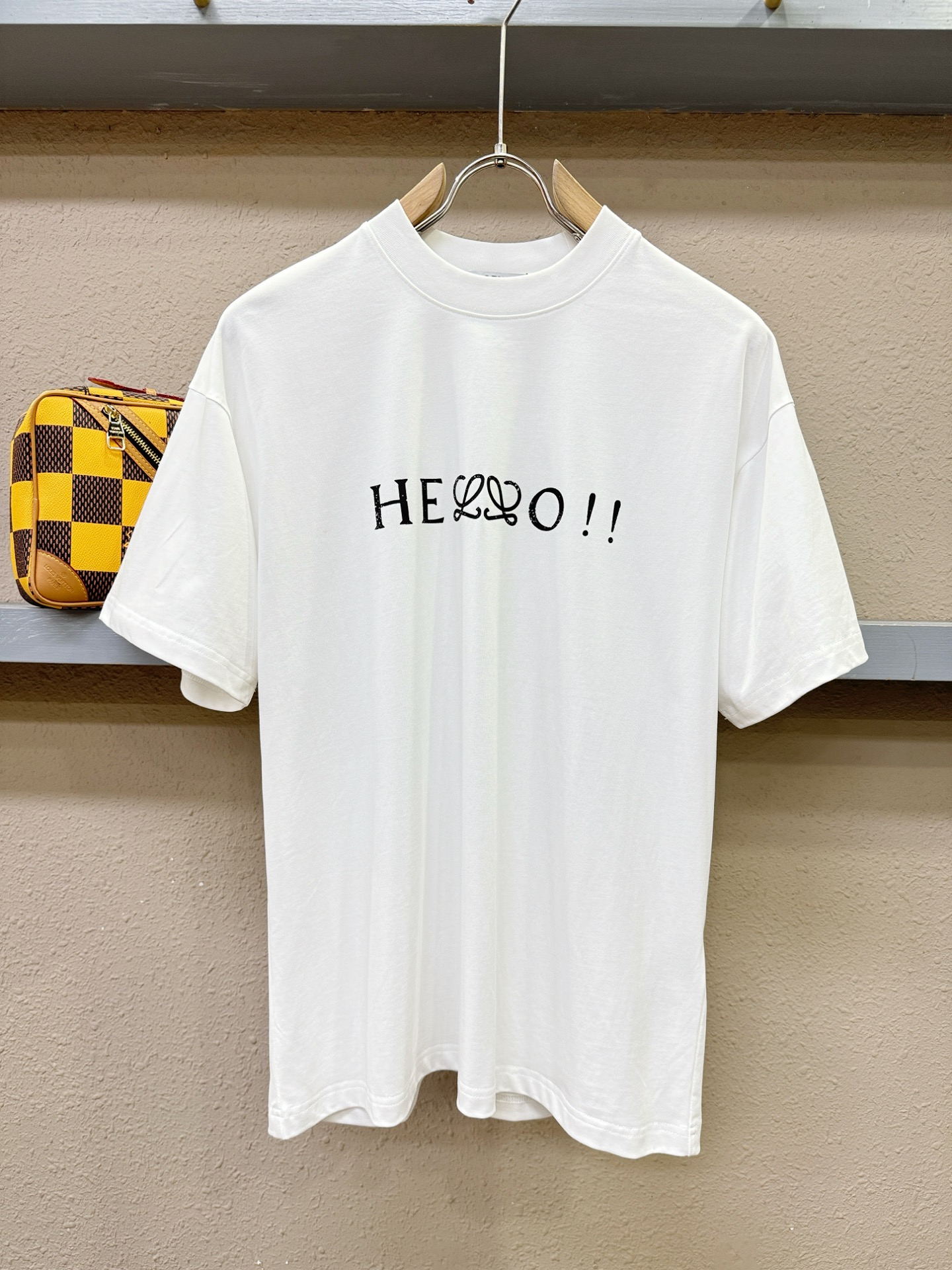 LOEWE罗意威 2026新款短袖T恤！走秀图案时尚休闲短袖T恤衫！设计logo设计！极具设计精选客供面