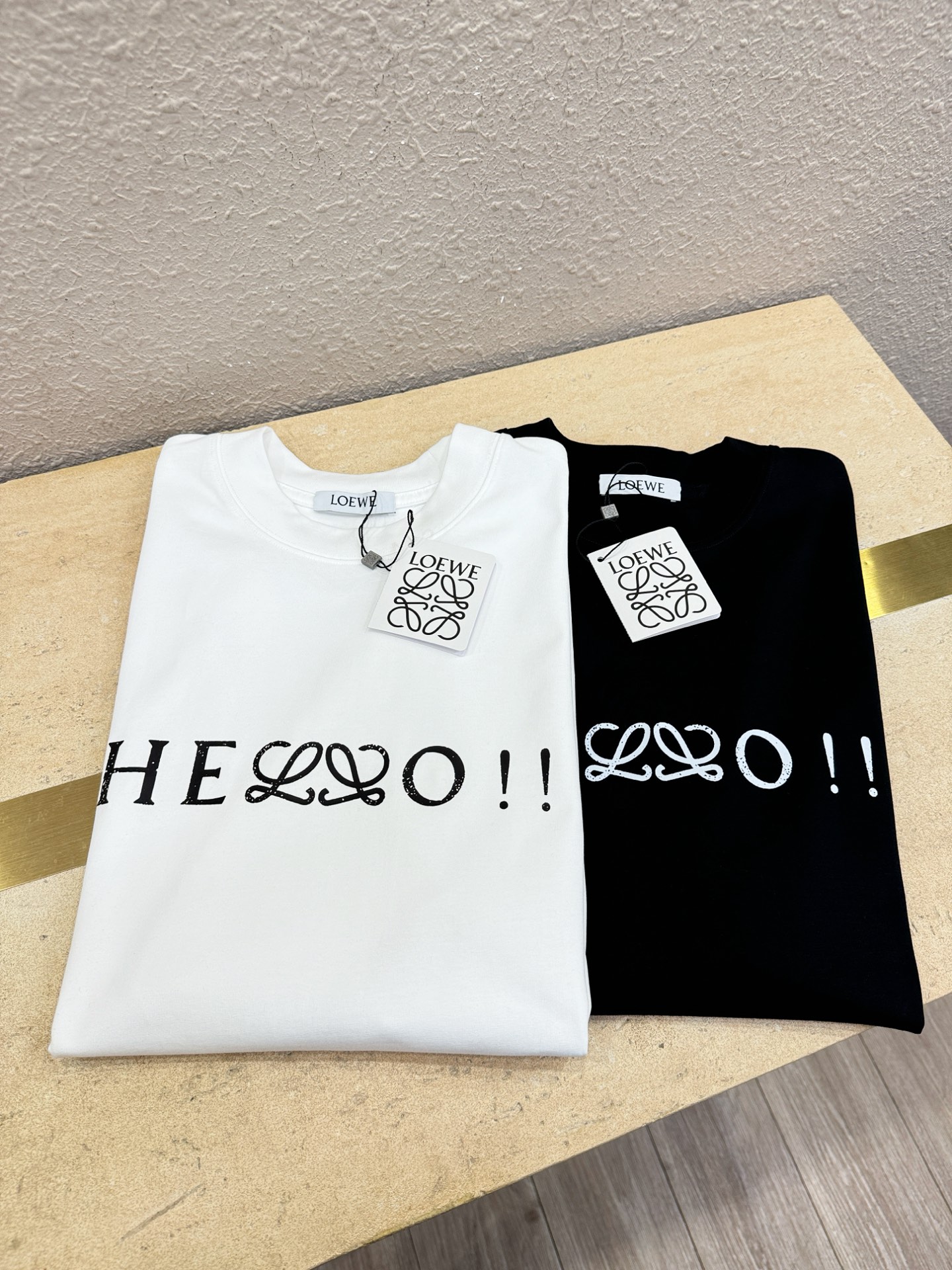 LOEWE罗意威 2026新款短袖T恤！走秀图案时尚休闲短袖T恤衫！设计logo设计！极具设计精选客供面