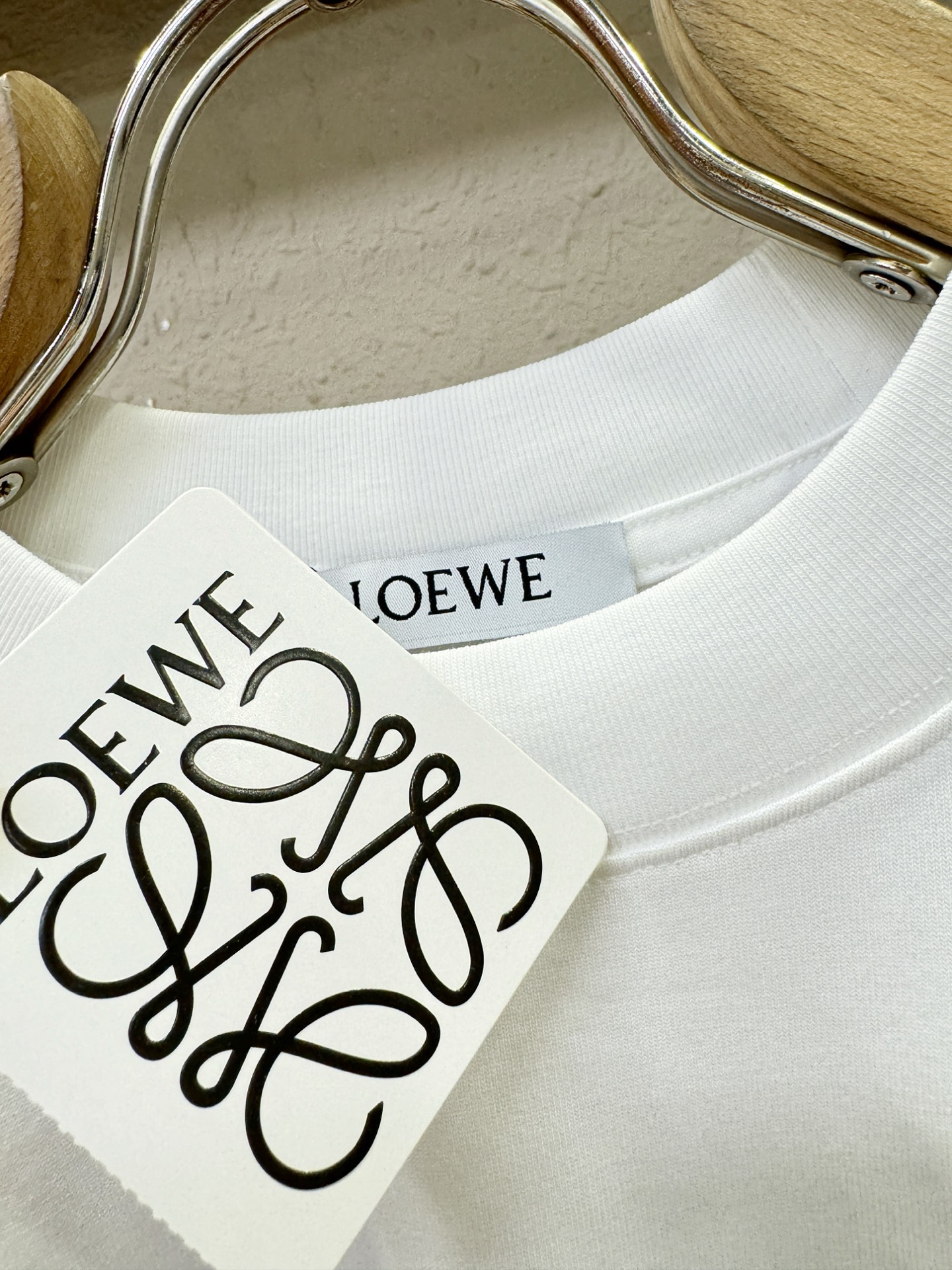 LOEWE罗意威 2026新款短袖T恤！走秀图案时尚休闲短袖T恤衫！设计logo设计！极具设计精选客供面