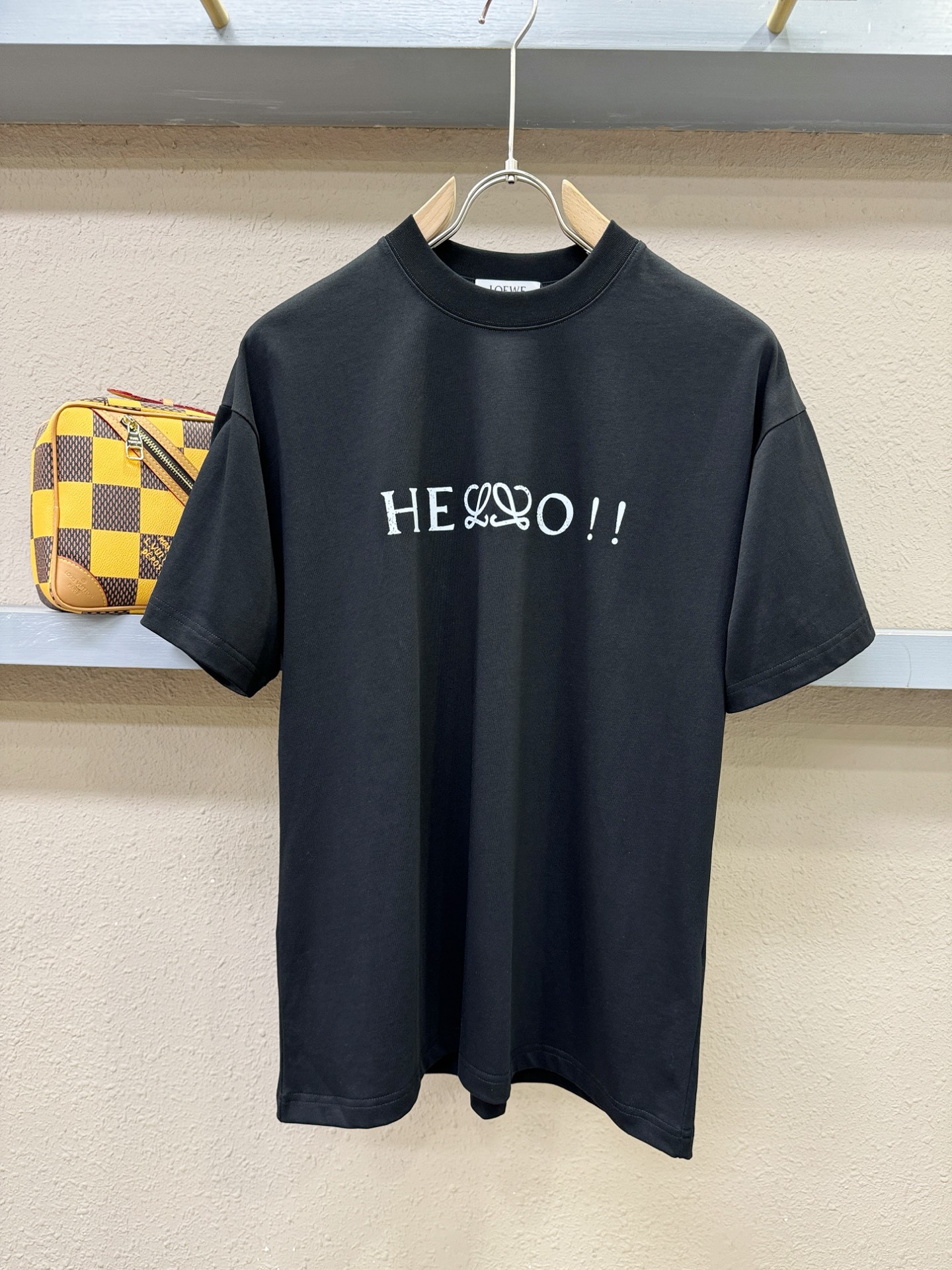 LOEWE罗意威 2026新款短袖T恤！走秀图案时尚休闲短袖T恤衫！设计logo设计！极具设计精选客供面