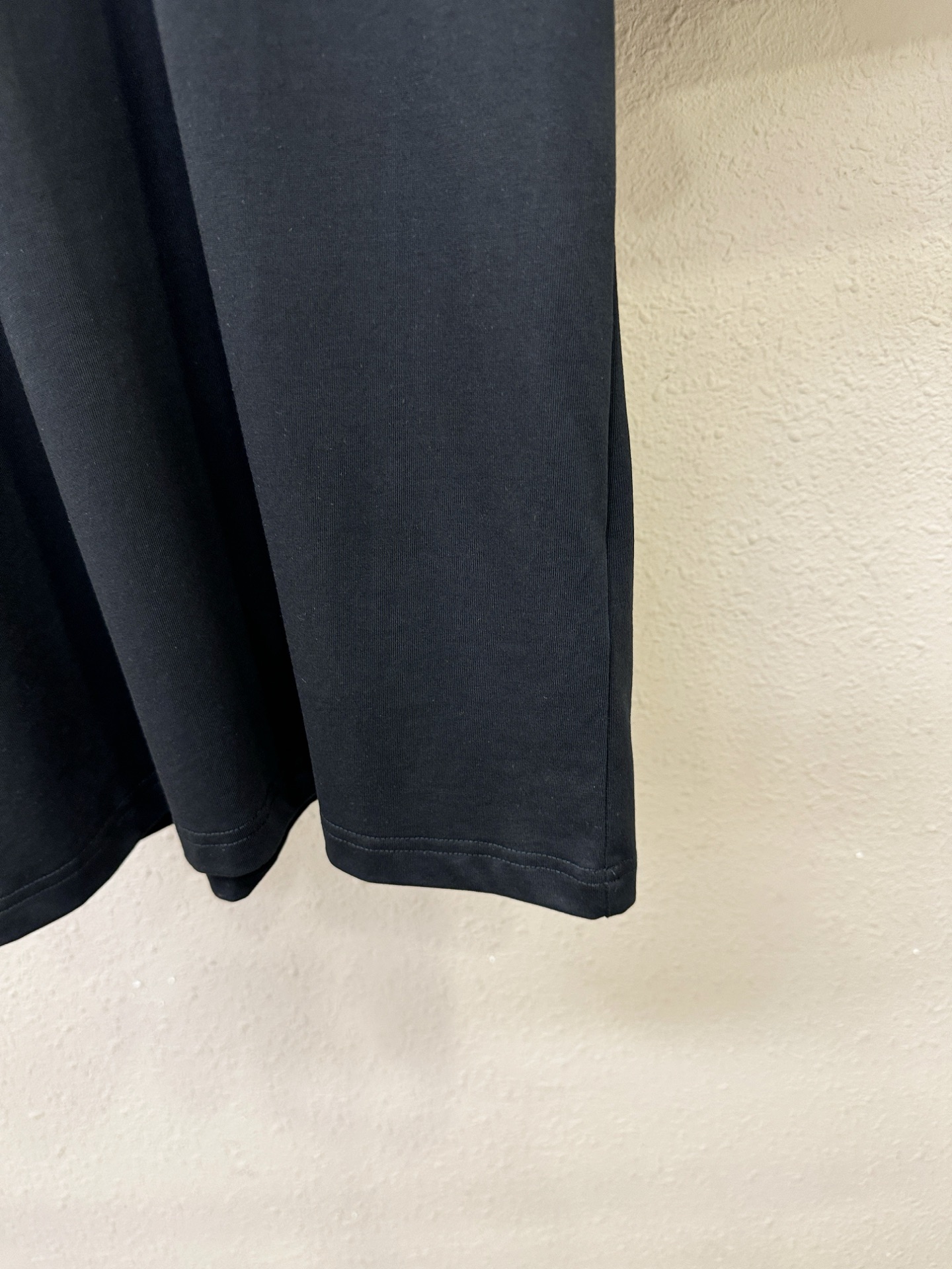 马吉拉 2026新款短袖T恤！走秀图案时尚休闲短袖T恤衫！设计logo设计！极具设计精选客供面料，手感柔