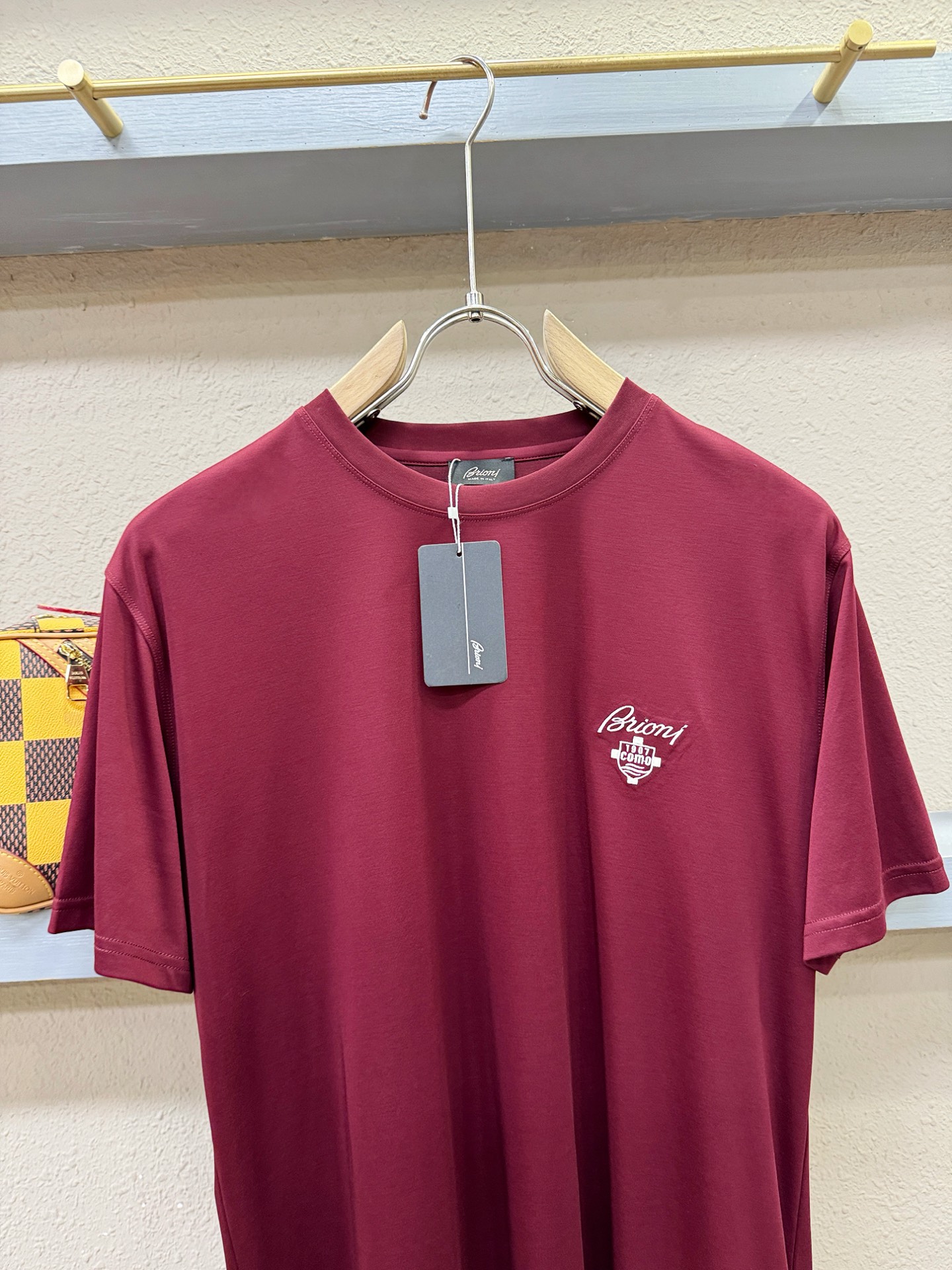 Brioni 布里奥尼 顶级品质 2026新品短袖！原版定制面料，手感柔软。顶级进口私货，时尚设计潮流短