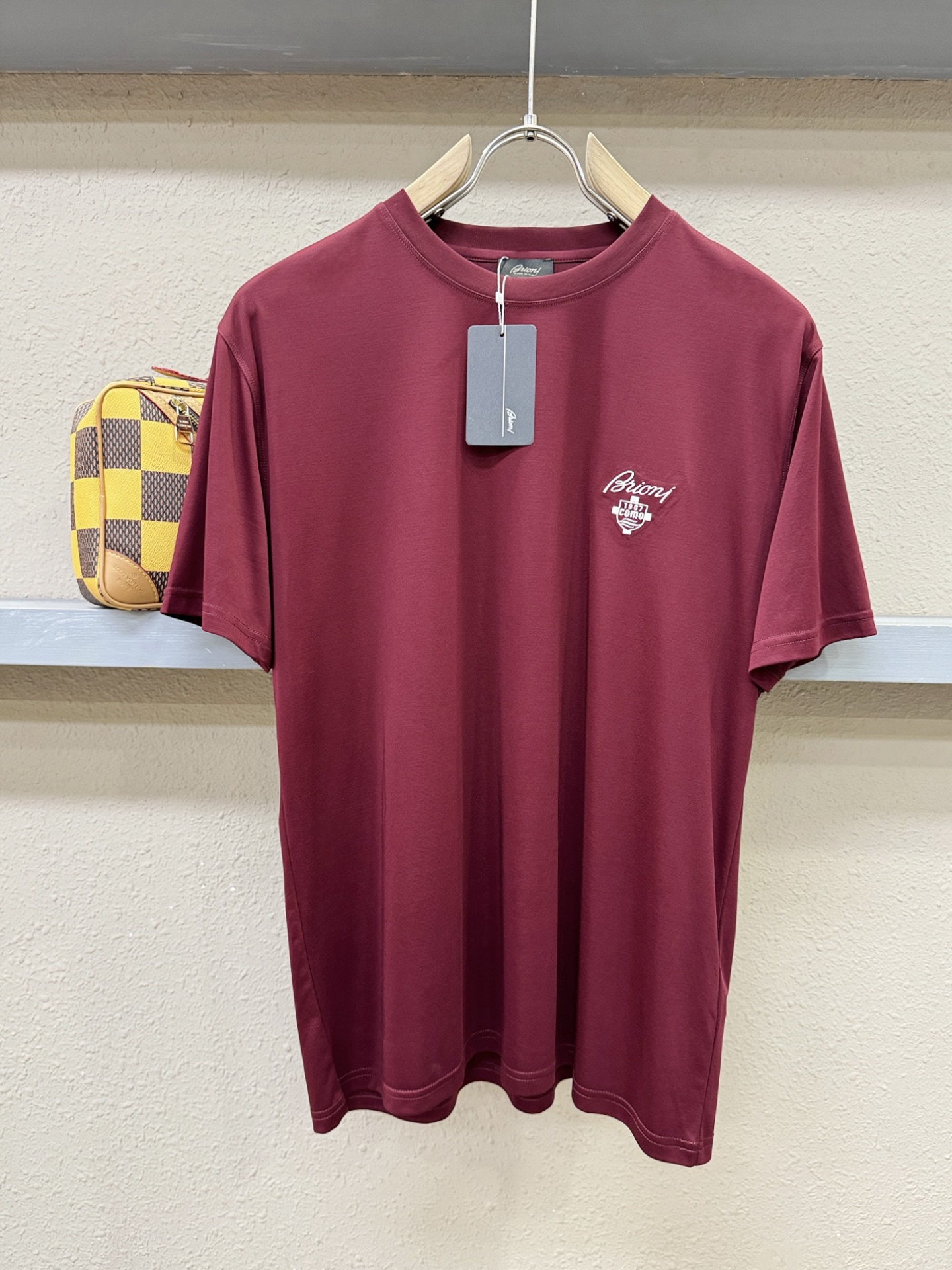 Brioni 布里奥尼 顶级品质 2026新品短袖！原版定制面料，手感柔软。顶级进口私货，时尚设计潮流短