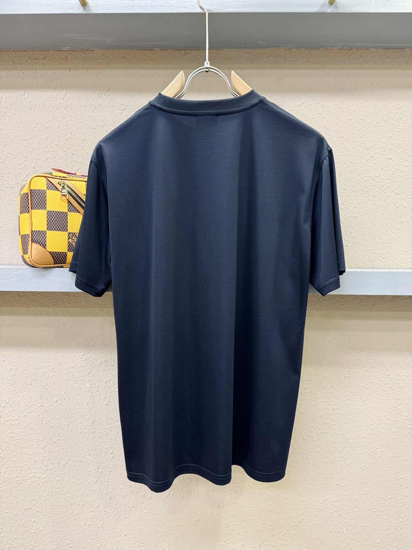 Brioni 布里奥尼 顶级品质 2026新品短袖！原版定制面料，手感柔软。顶级进口私货，时尚设计潮流短