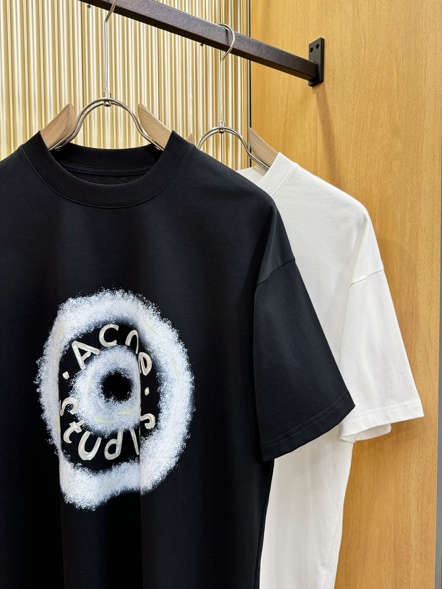 Acne Studios 2026新款短袖T恤！走秀图案时尚休闲短袖T恤衫！设计logo设计！极具设计精