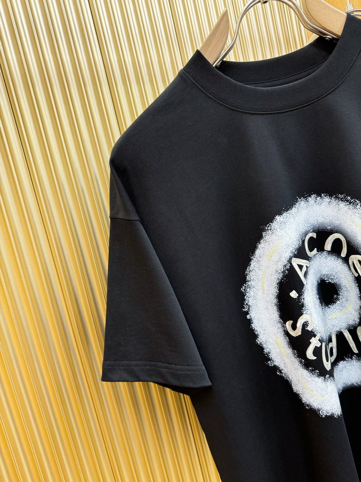 Acne Studios 2026新款短袖T恤！走秀图案时尚休闲短袖T恤衫！设计logo设计！极具设计精