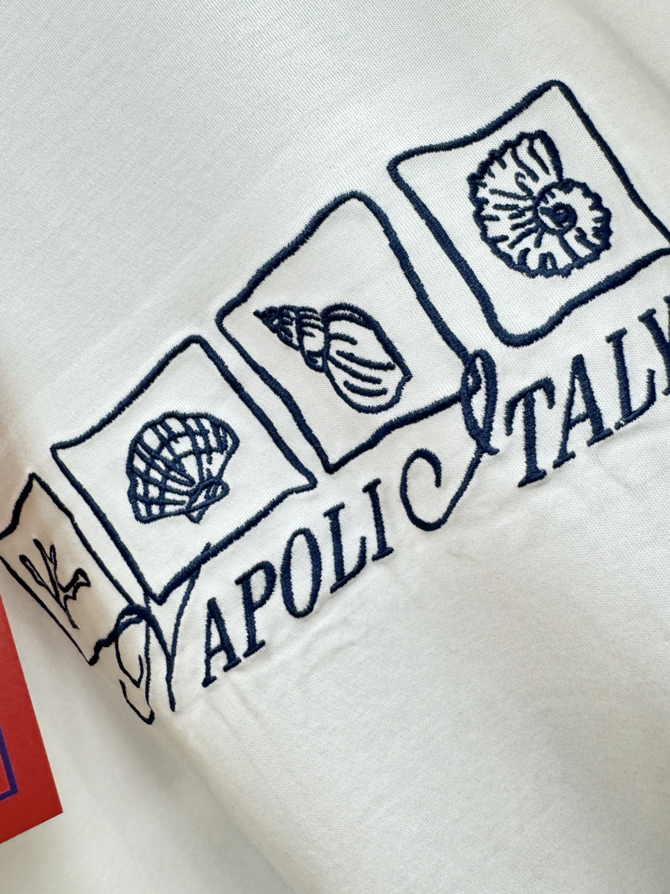 ISAIA 顶级品质 2026新品短袖！原版定制面料，手感柔软。顶级进口私货，时尚设计潮流短袖，不失奢华