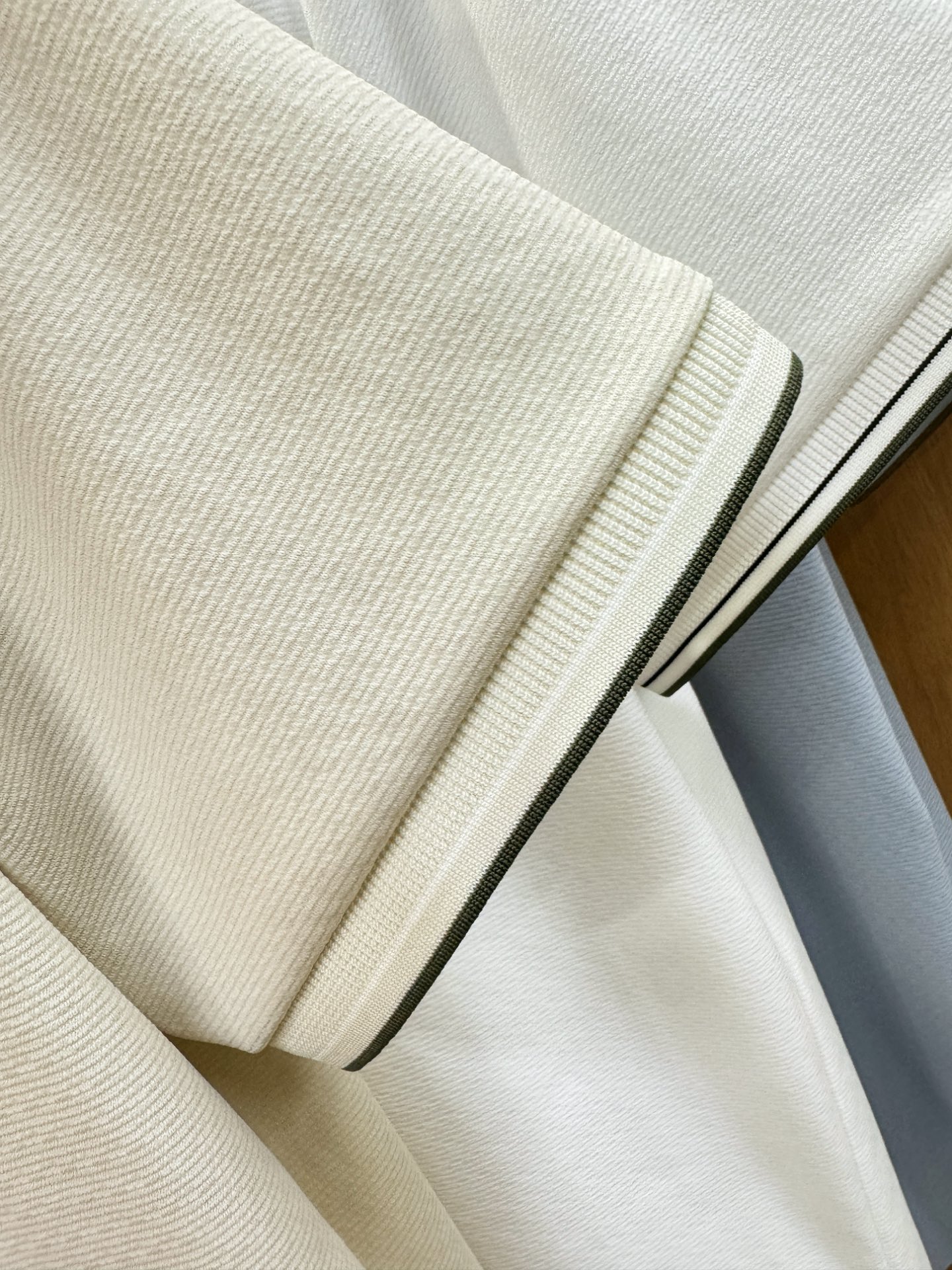 BC布鲁提 2026春夏新款首发专柜最新款翻领短袖，珠地丝光棉面料，高端订制 设计前卫时尚！品牌logo