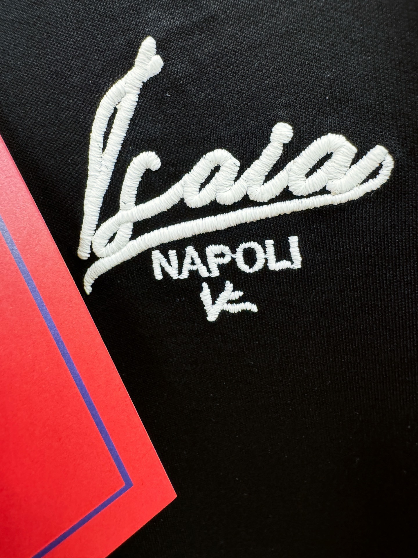 ISAIA 顶级品质 2026新品短袖！原版定制面料，手感柔软。顶级进口私货，时尚设计潮流短袖，不失奢华