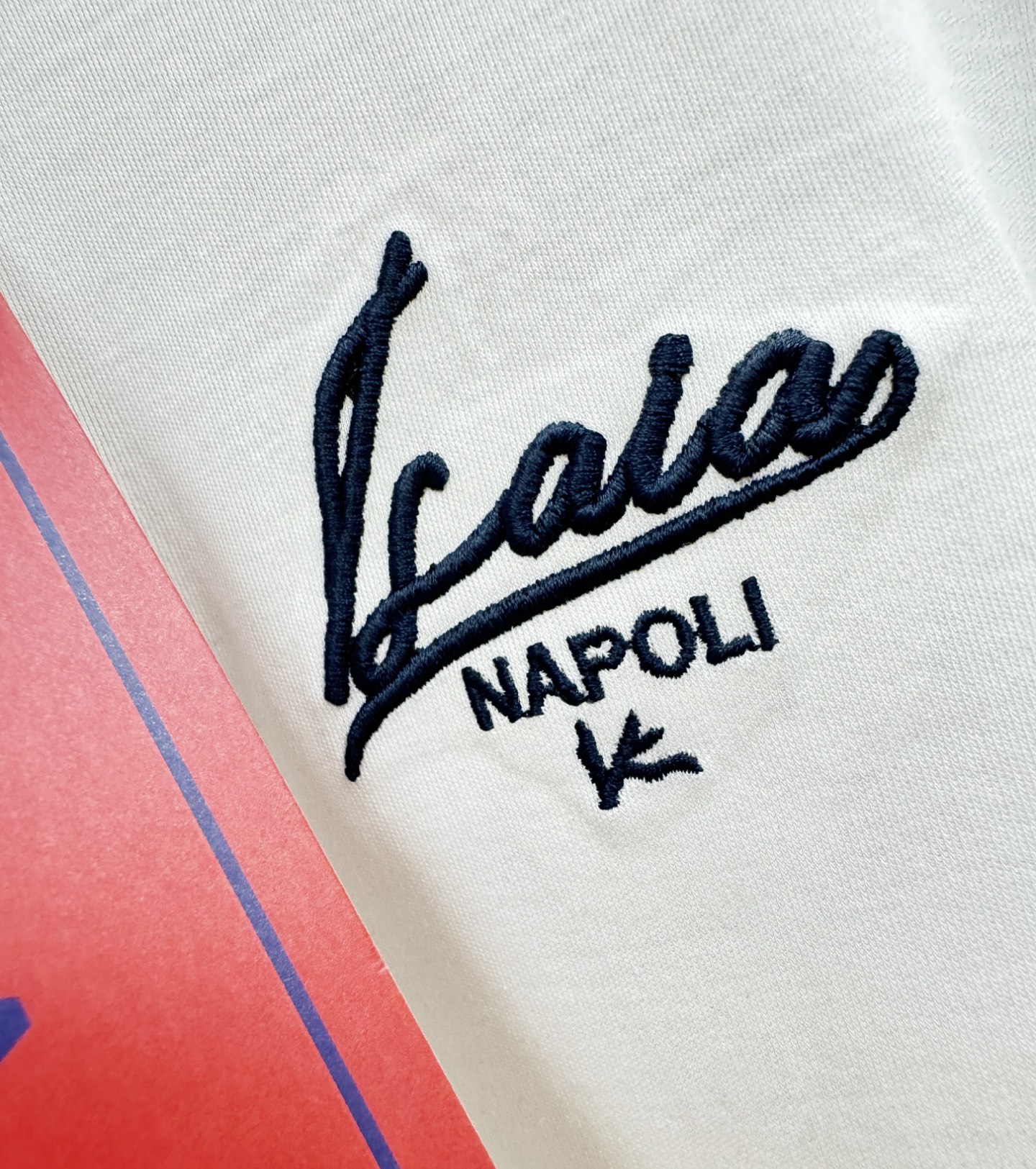 ISAIA 顶级品质 2026新品短袖！原版定制面料，手感柔软。顶级进口私货，时尚设计潮流短袖，不失奢华