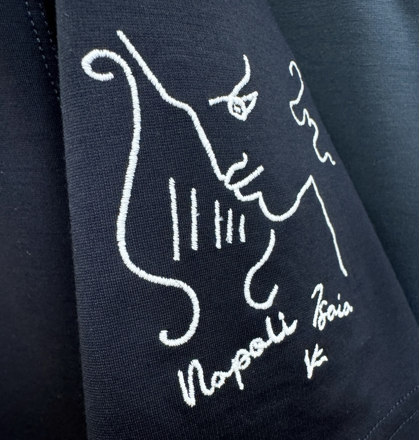 ISAIA 顶级品质 2026新品短袖！原版定制面料，手感柔软。顶级进口私货，时尚设计潮流短袖，不失奢华