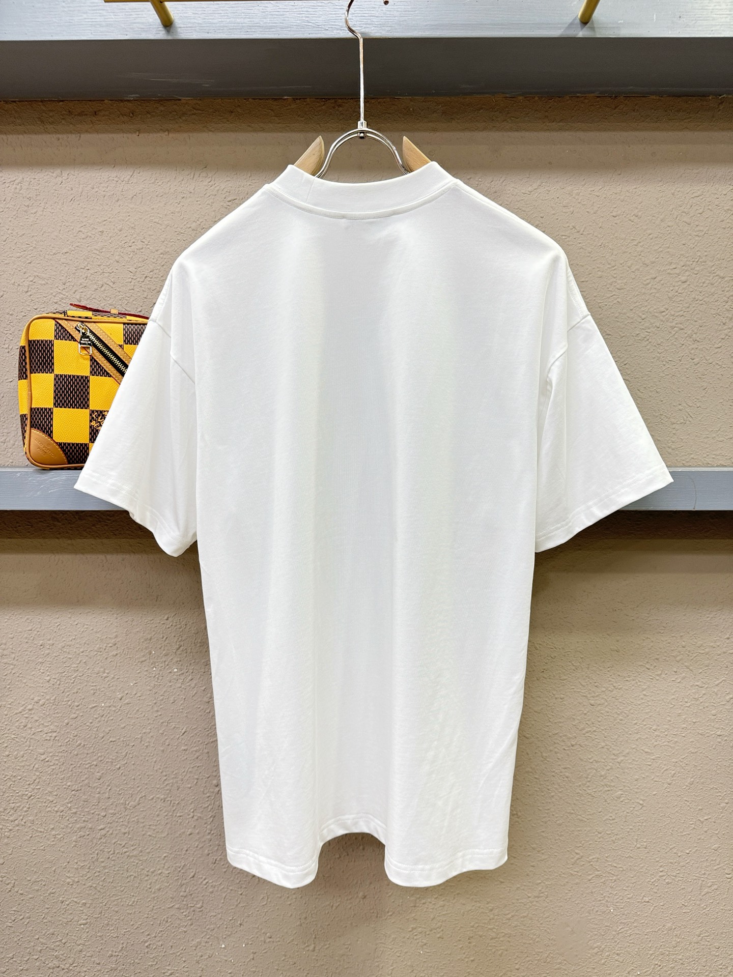 BURBERRY巴宝莉 2026新款短袖T恤！走秀图案时尚休闲短袖T恤衫！设计logo设计！极具设计精选