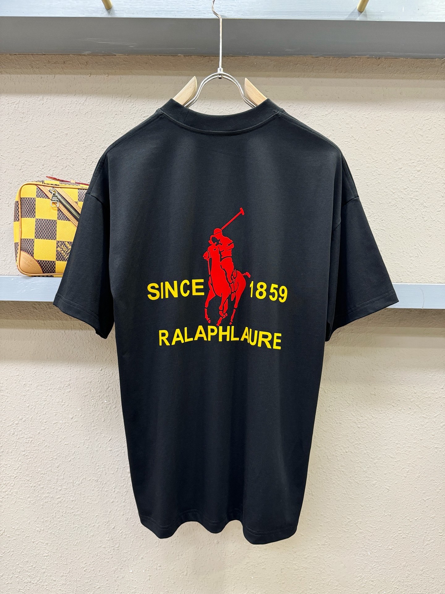 POLO 2026新款短袖T恤！走秀图案时尚休闲短袖T恤衫！设计logo设计！极具设计精选客供面料，手感