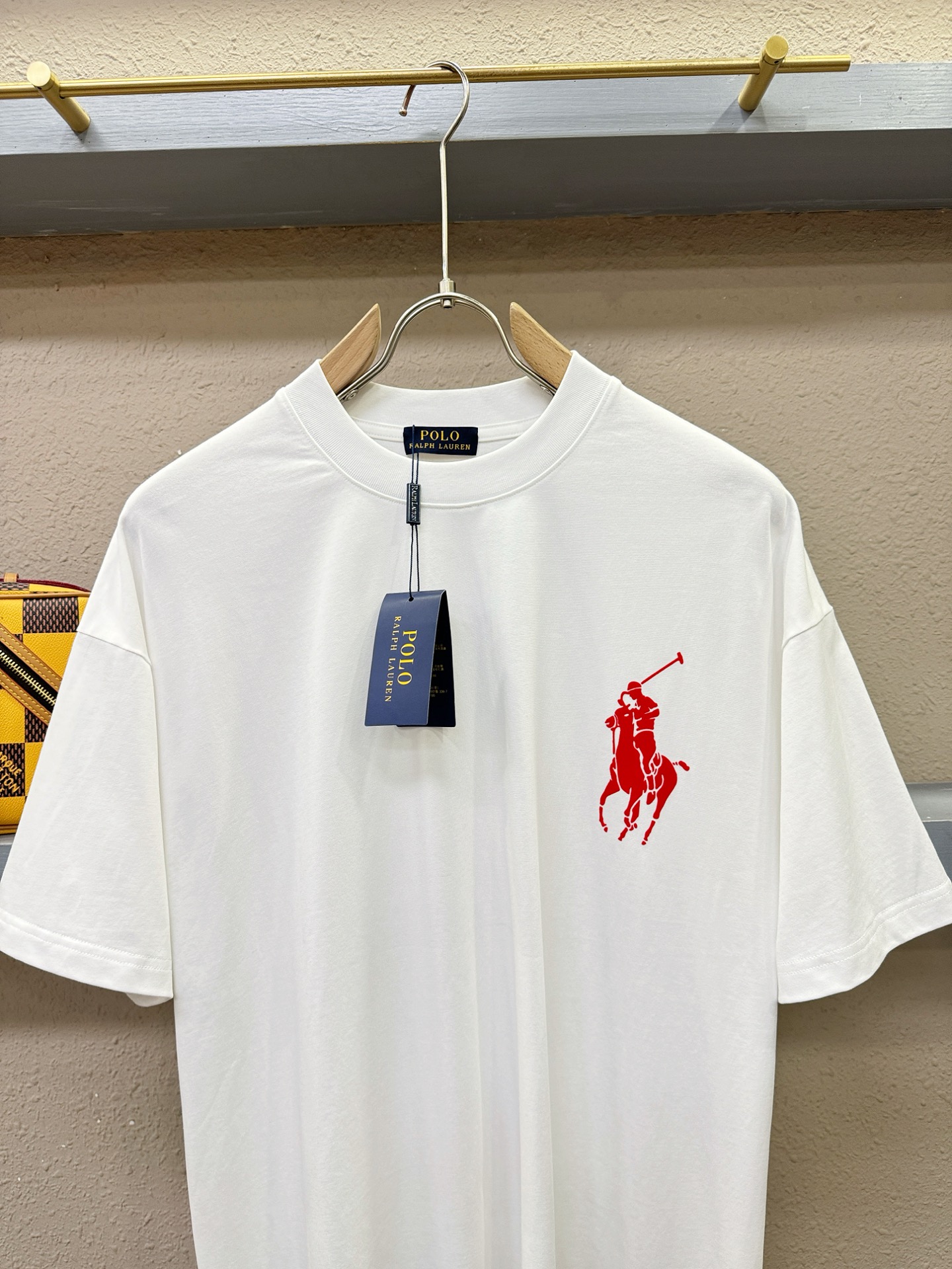 POLO 2026新款短袖T恤！走秀图案时尚休闲短袖T恤衫！设计logo设计！极具设计精选客供面料，手感