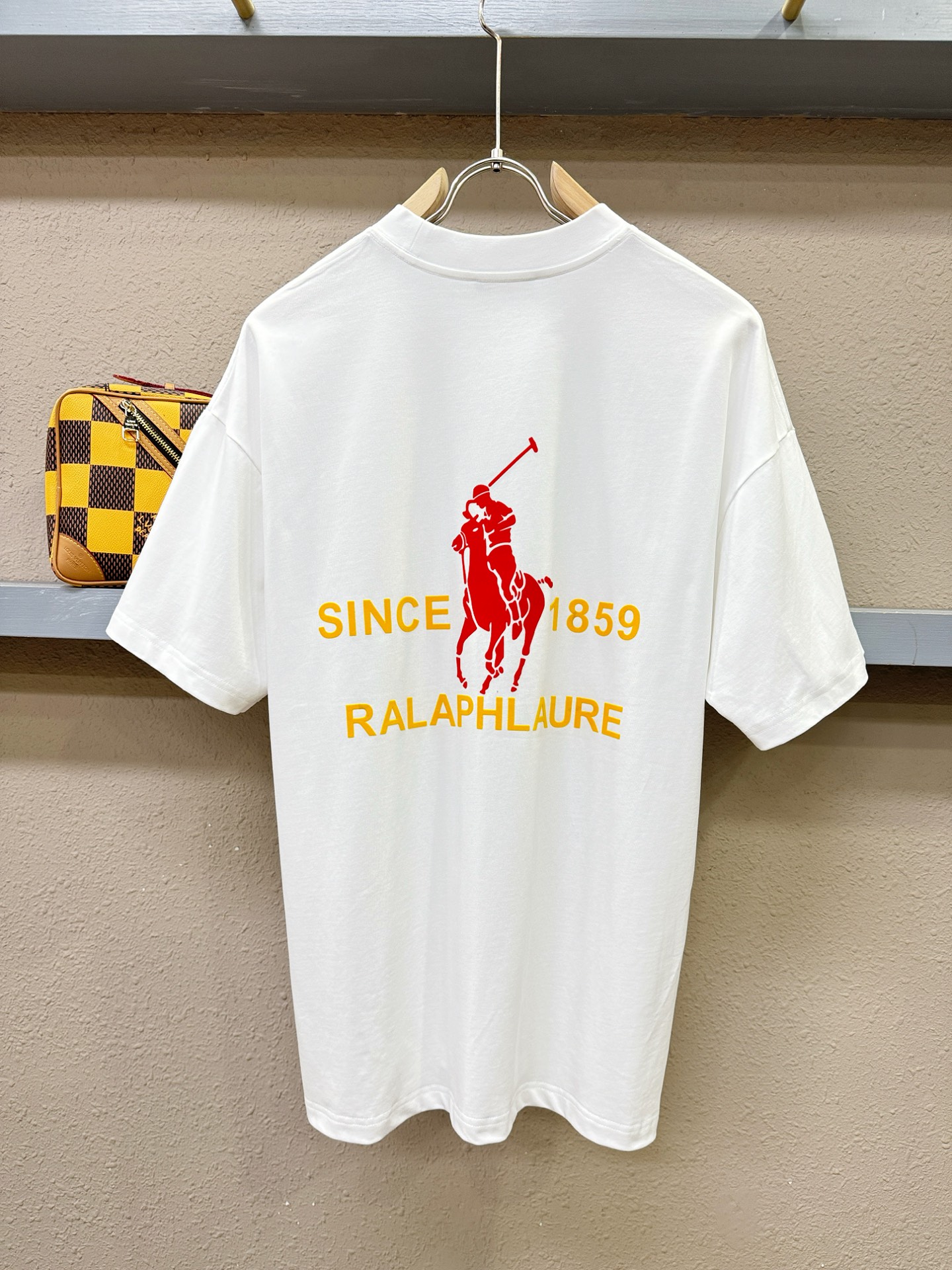 POLO 2026新款短袖T恤！走秀图案时尚休闲短袖T恤衫！设计logo设计！极具设计精选客供面料，手感