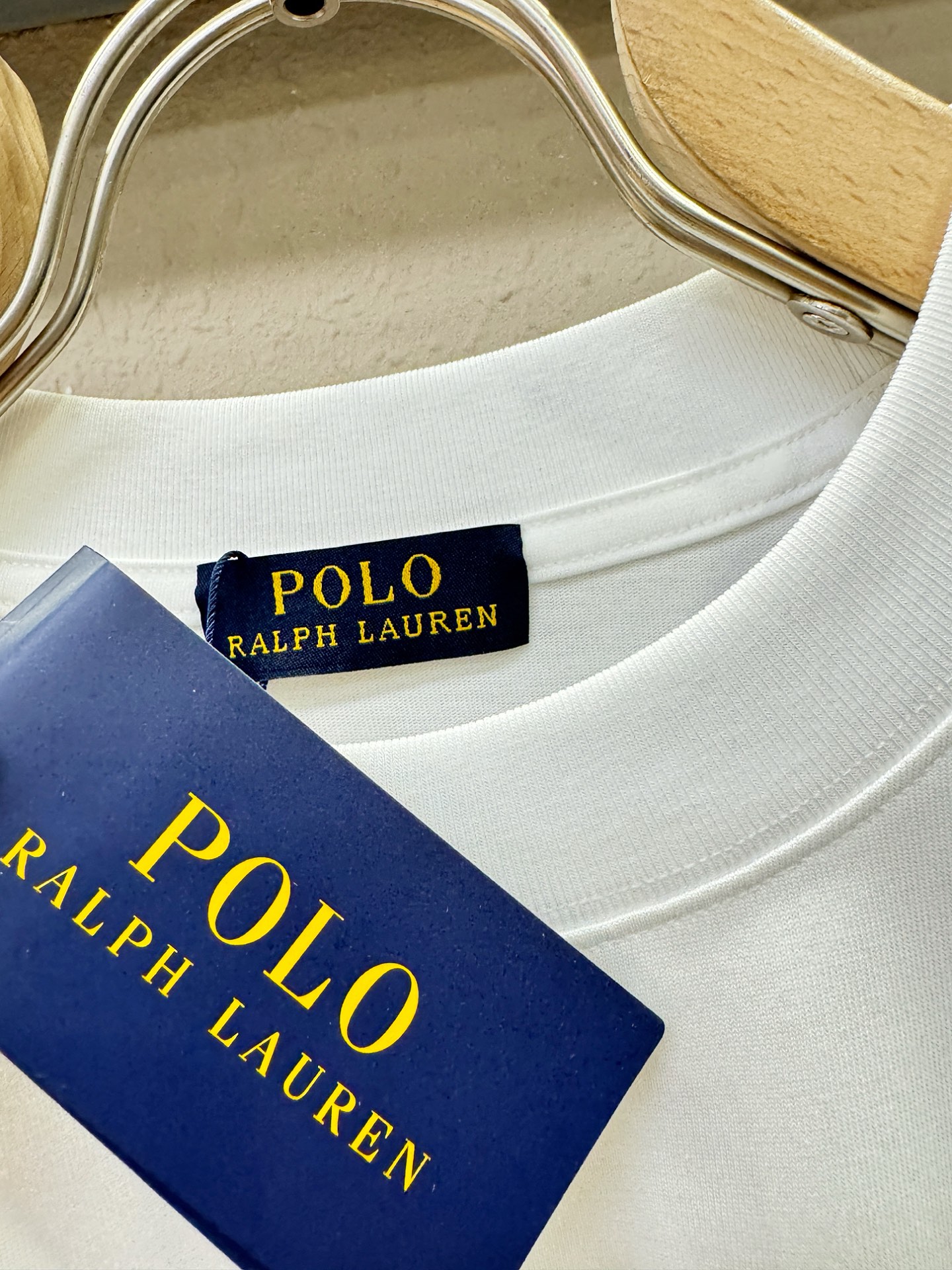 POLO 2026新款短袖T恤！走秀图案时尚休闲短袖T恤衫！设计logo设计！极具设计精选客供面料，手感