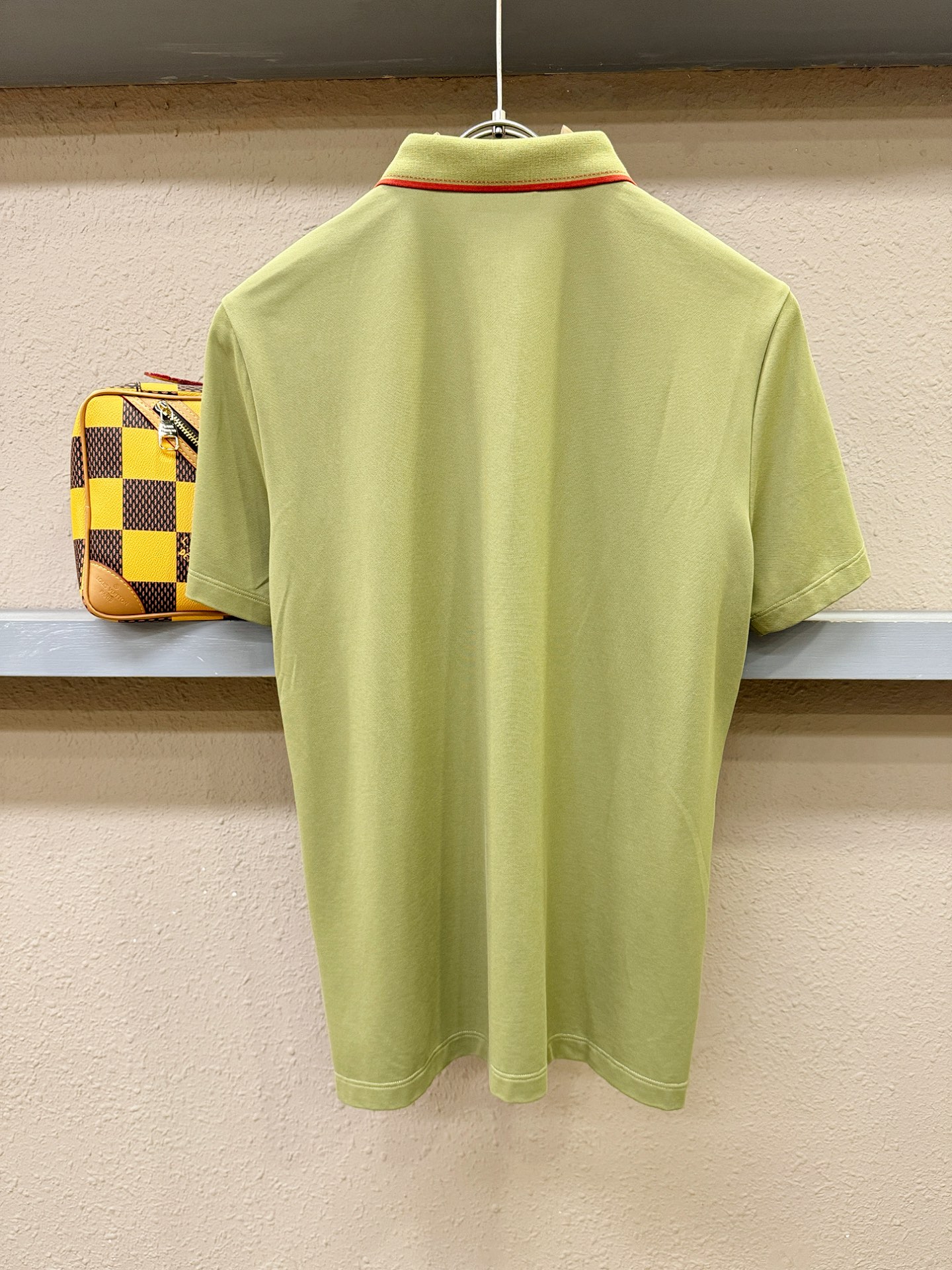 Hermès爱马仕 2026春夏新款首发专柜最新款翻领短袖，100%丝光棉面料，高端订制 设计前卫时尚！