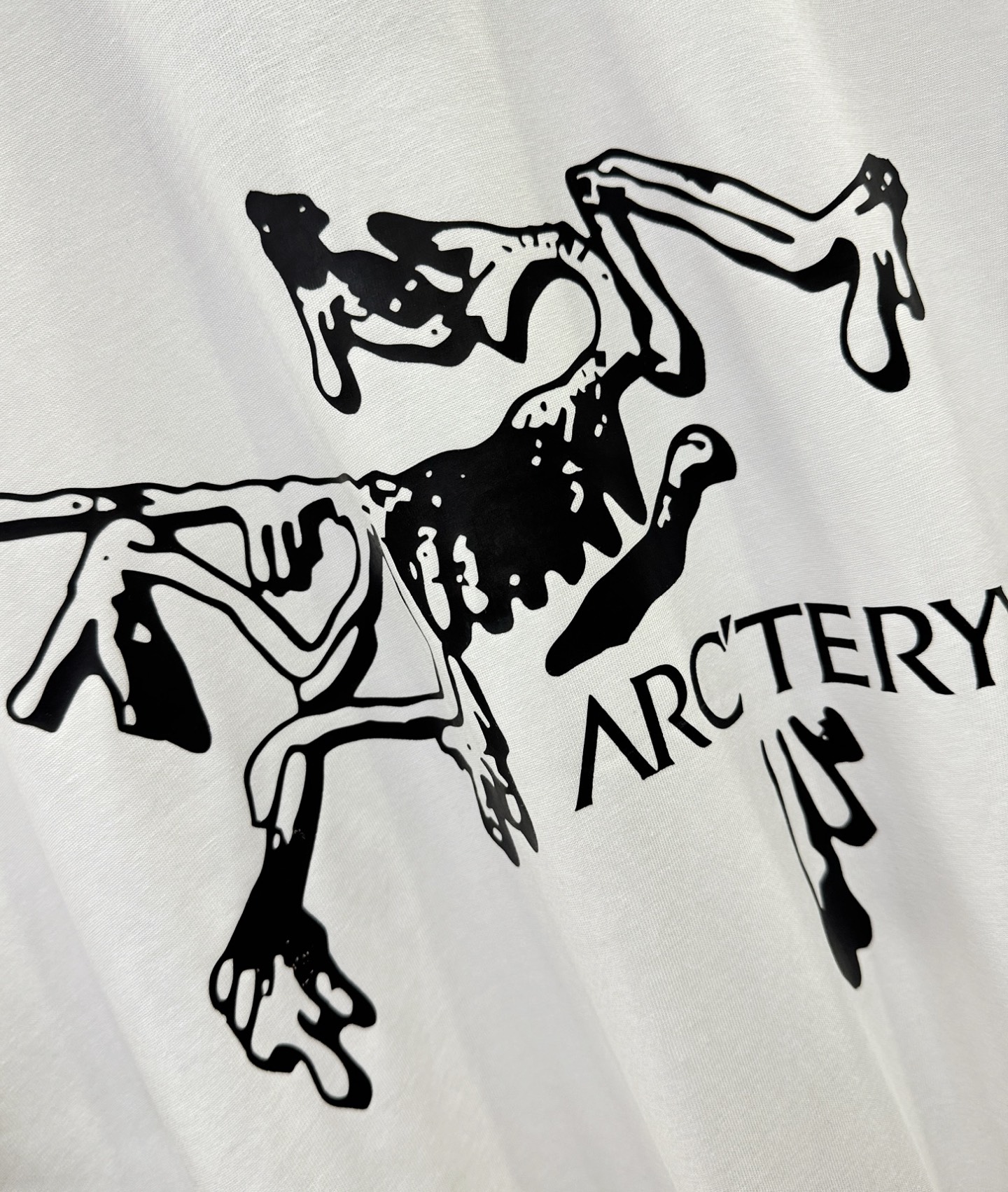 Arcteryx始祖鸟 2026新款短袖T恤！走秀图案时尚休闲短袖T恤衫！设计logo设计！极具设计精选