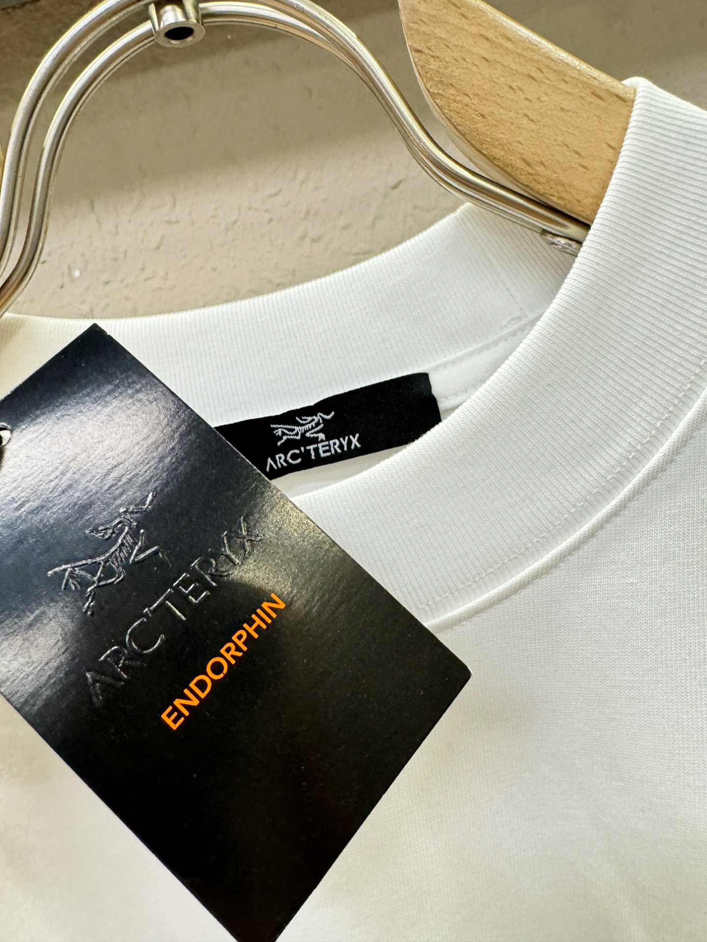 Arcteryx始祖鸟 2026新款短袖T恤！走秀图案时尚休闲短袖T恤衫！设计logo设计！极具设计精选