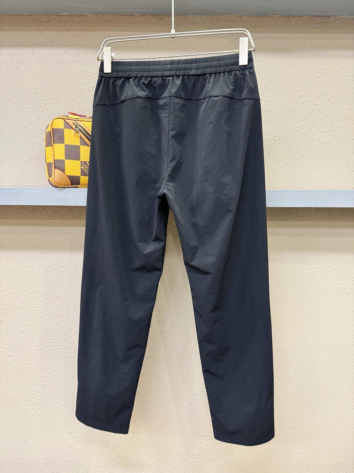 ARC‘TERYX/始祖鸟 新品休闲裤，选用欧洲进口面料，柔软舒适有质感，原版五金配件，非常炫酷，细节处