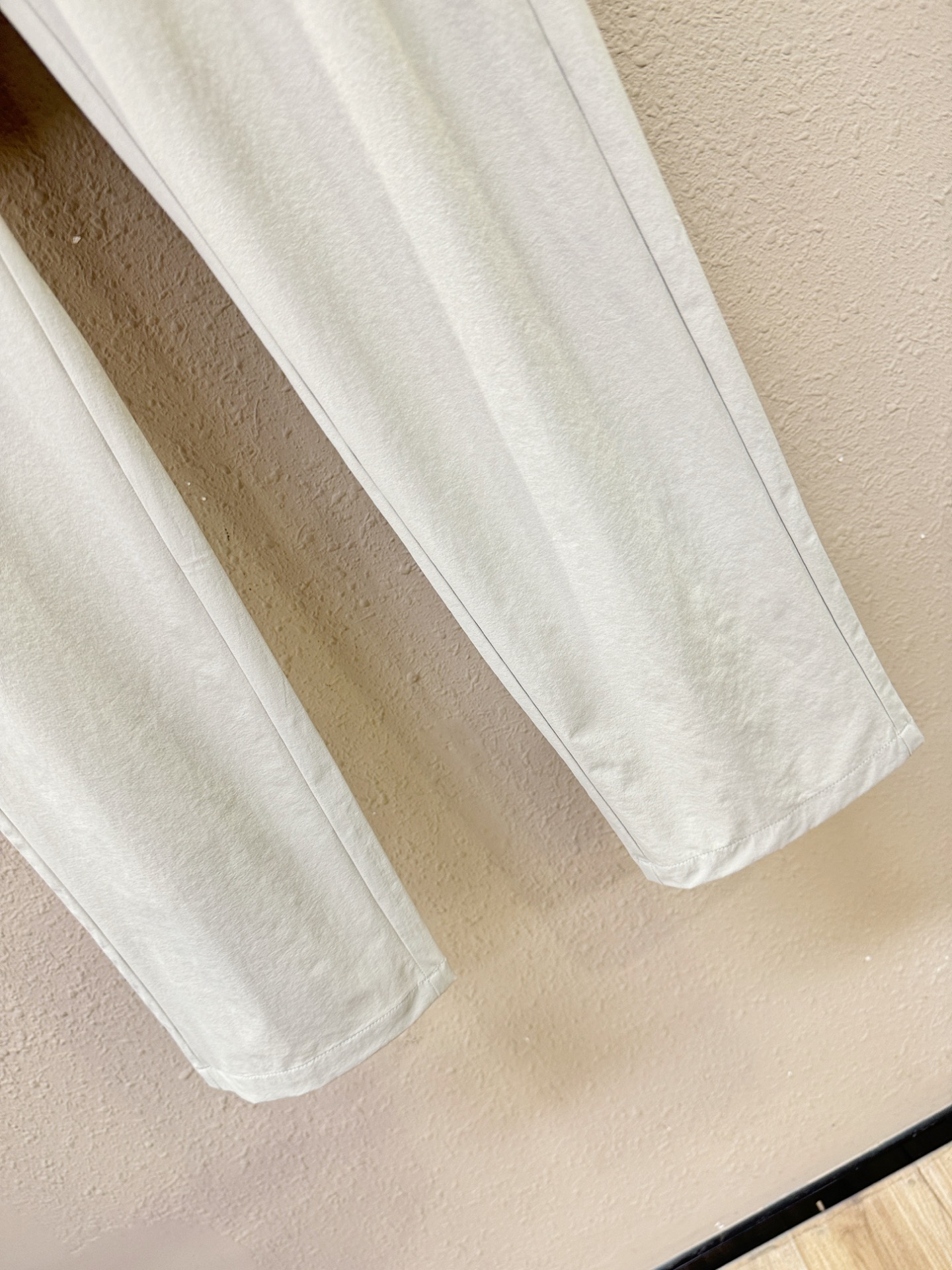 ARC‘TERYX/始祖鸟 新品休闲裤，选用欧洲进口面料，柔软舒适有质感，原版五金配件，非常炫酷，细节处