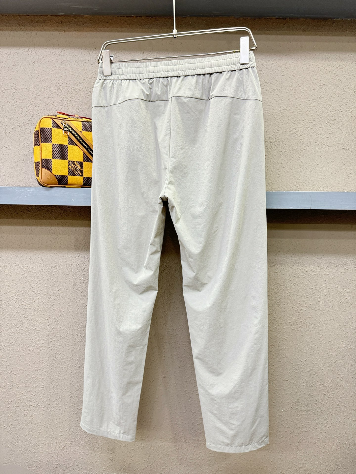 ARC‘TERYX/始祖鸟 新品休闲裤，选用欧洲进口面料，柔软舒适有质感，原版五金配件，非常炫酷，细节处